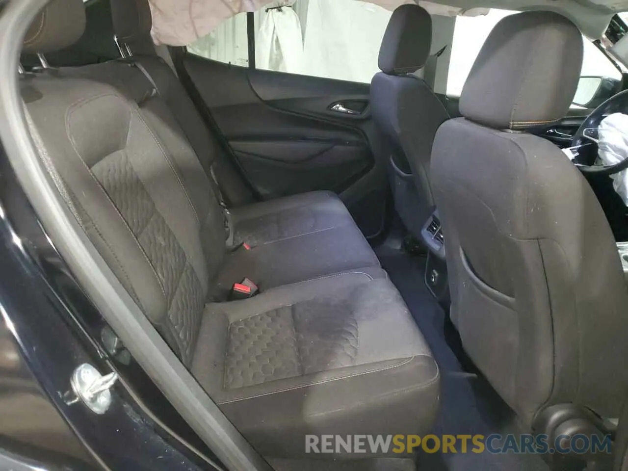 11 Photograph of a damaged car 2GNAXUEV0L6206093 CHEVROLET EQUINOX 2020