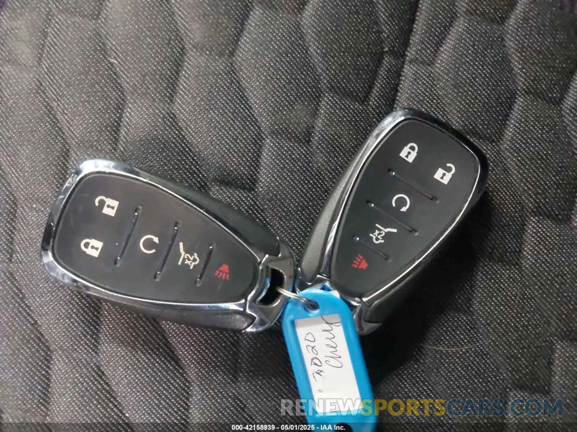 11 Photograph of a damaged car 2GNAXUEV1L6125703 CHEVROLET EQUINOX 2020