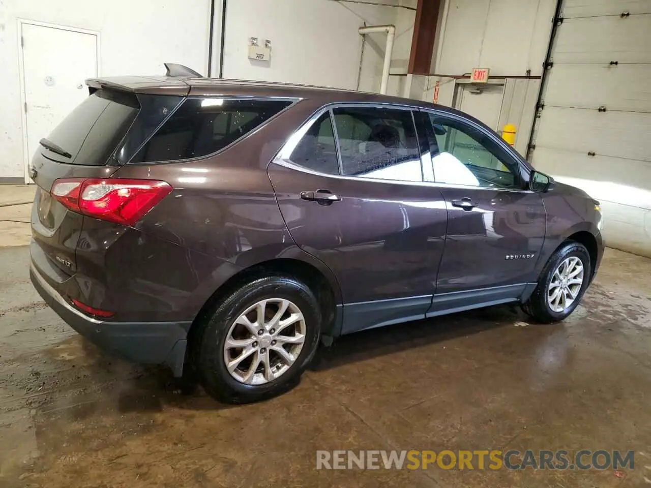 3 Photograph of a damaged car 2GNAXUEV1L6131016 CHEVROLET EQUINOX 2020