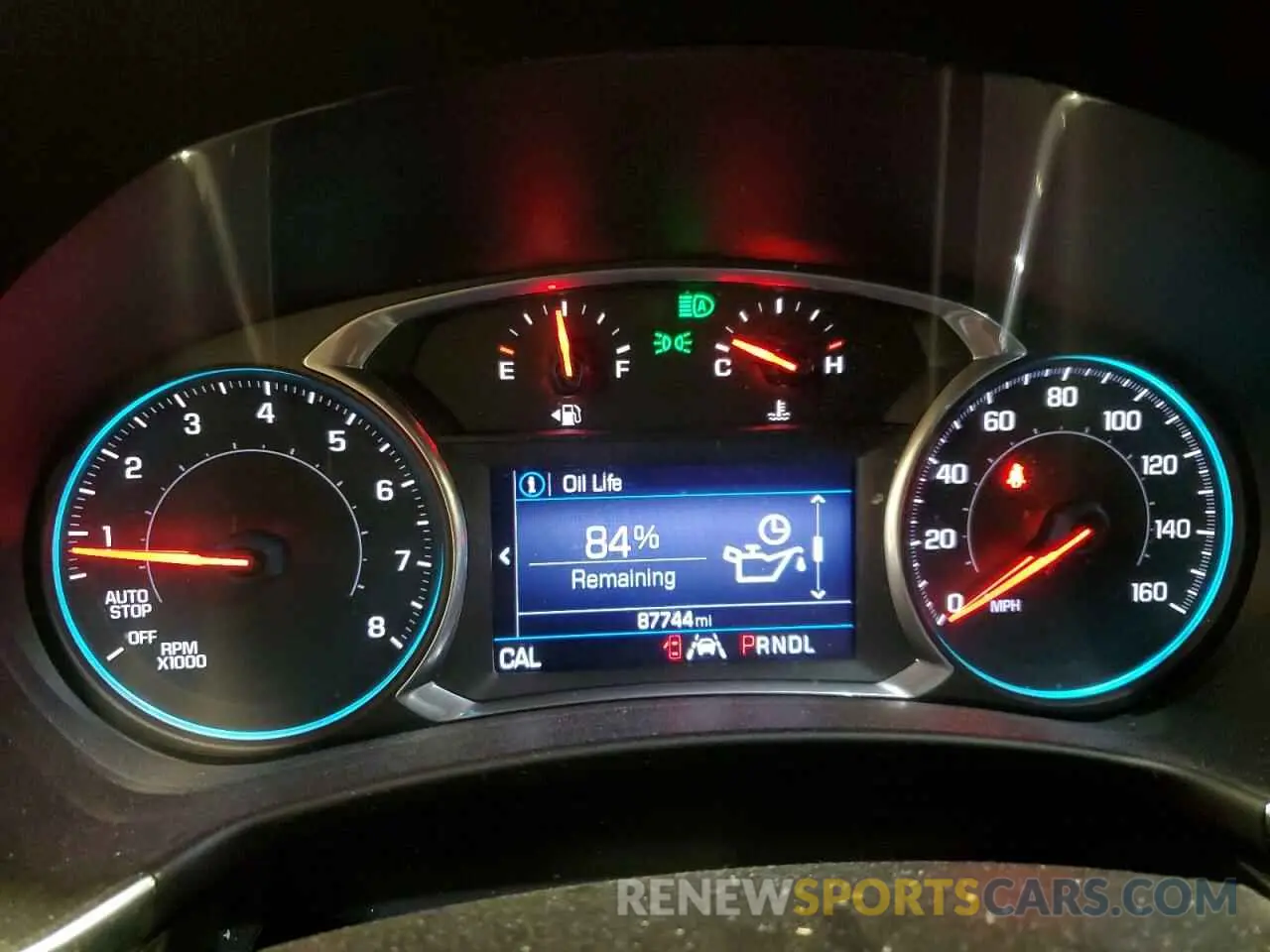 9 Photograph of a damaged car 2GNAXUEV1L6131016 CHEVROLET EQUINOX 2020