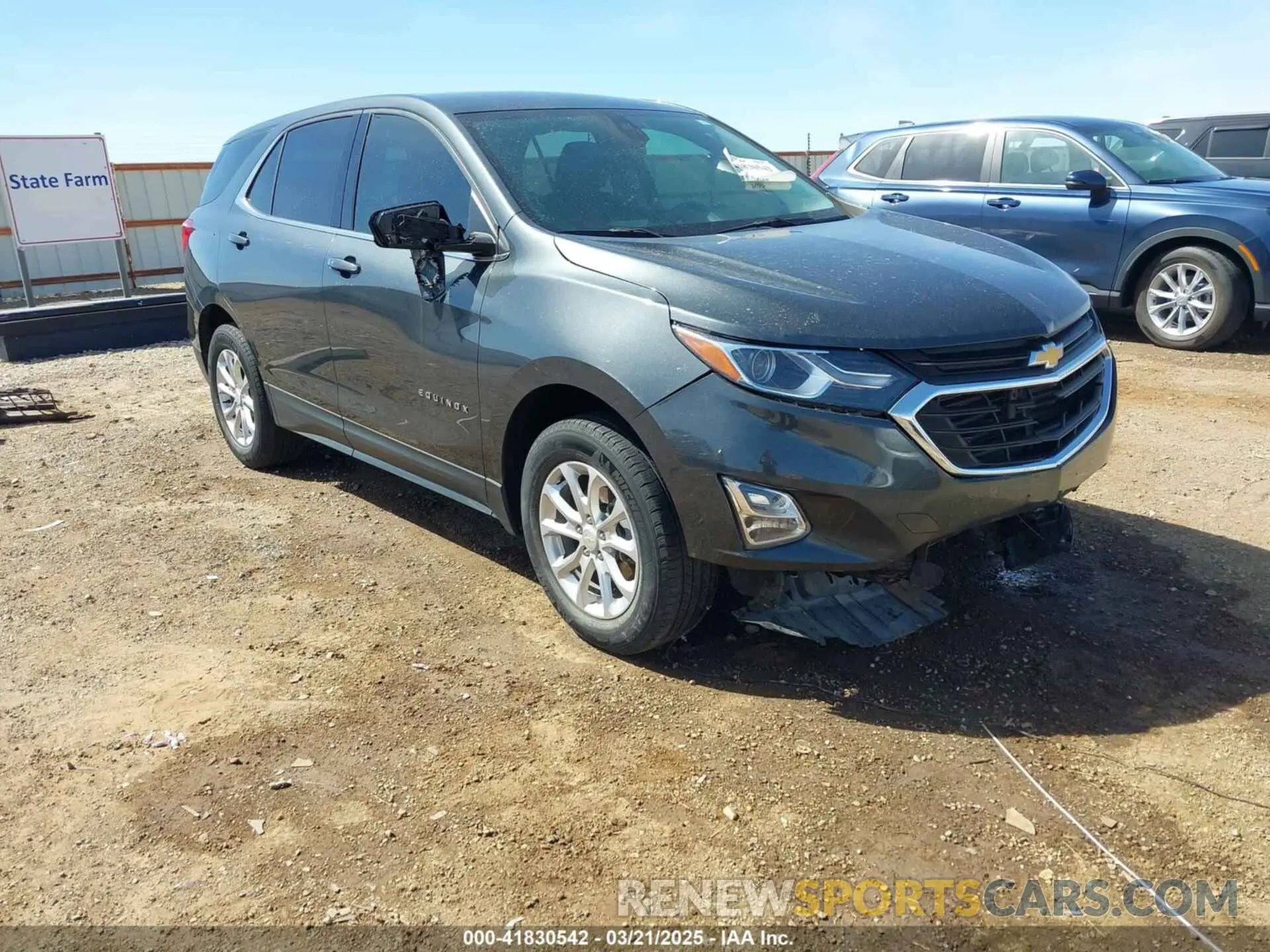 1 Photograph of a damaged car 2GNAXUEV1L6207088 CHEVROLET EQUINOX 2020