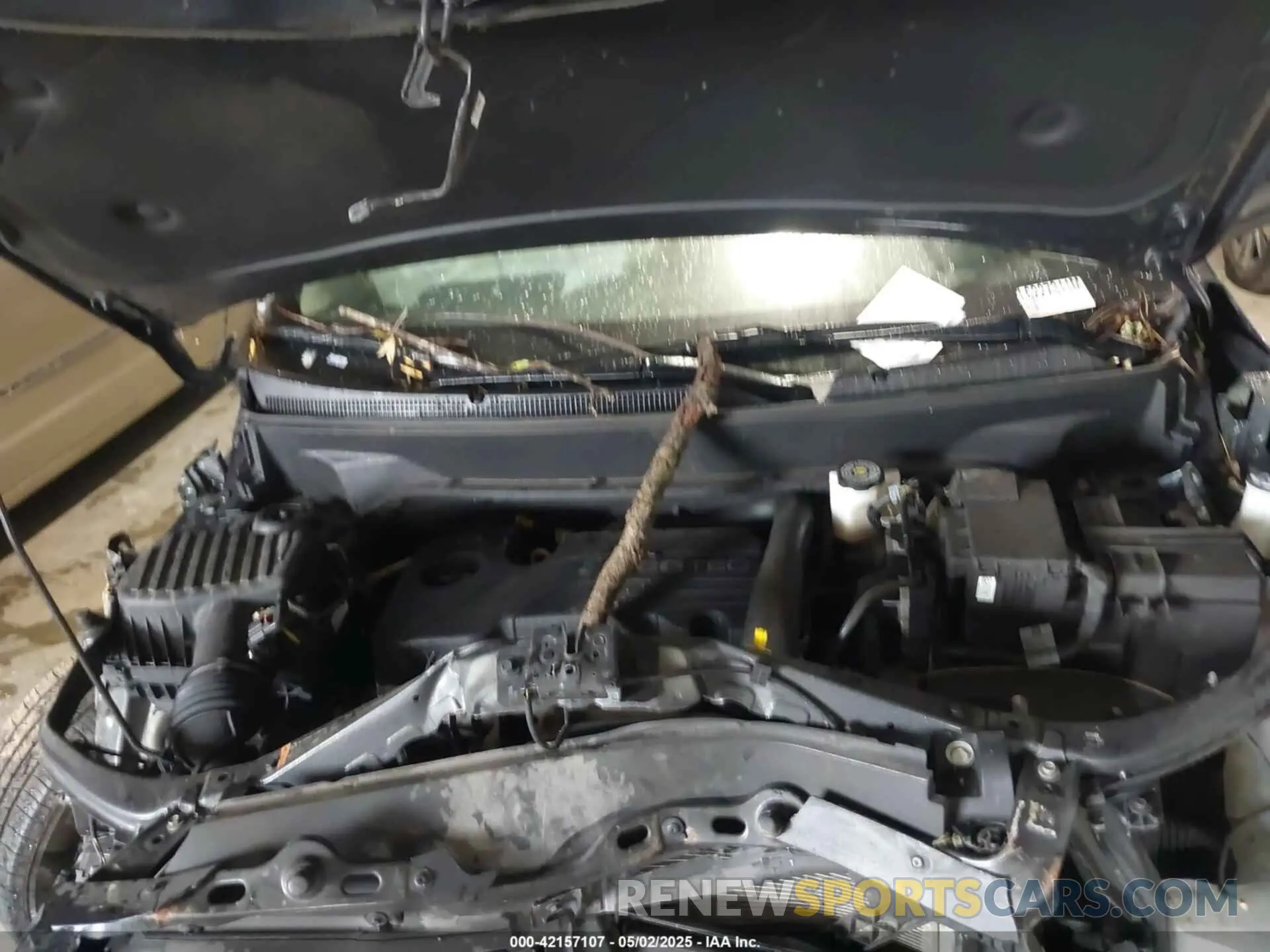 10 Photograph of a damaged car 2GNAXUEV1L6227311 CHEVROLET EQUINOX 2020