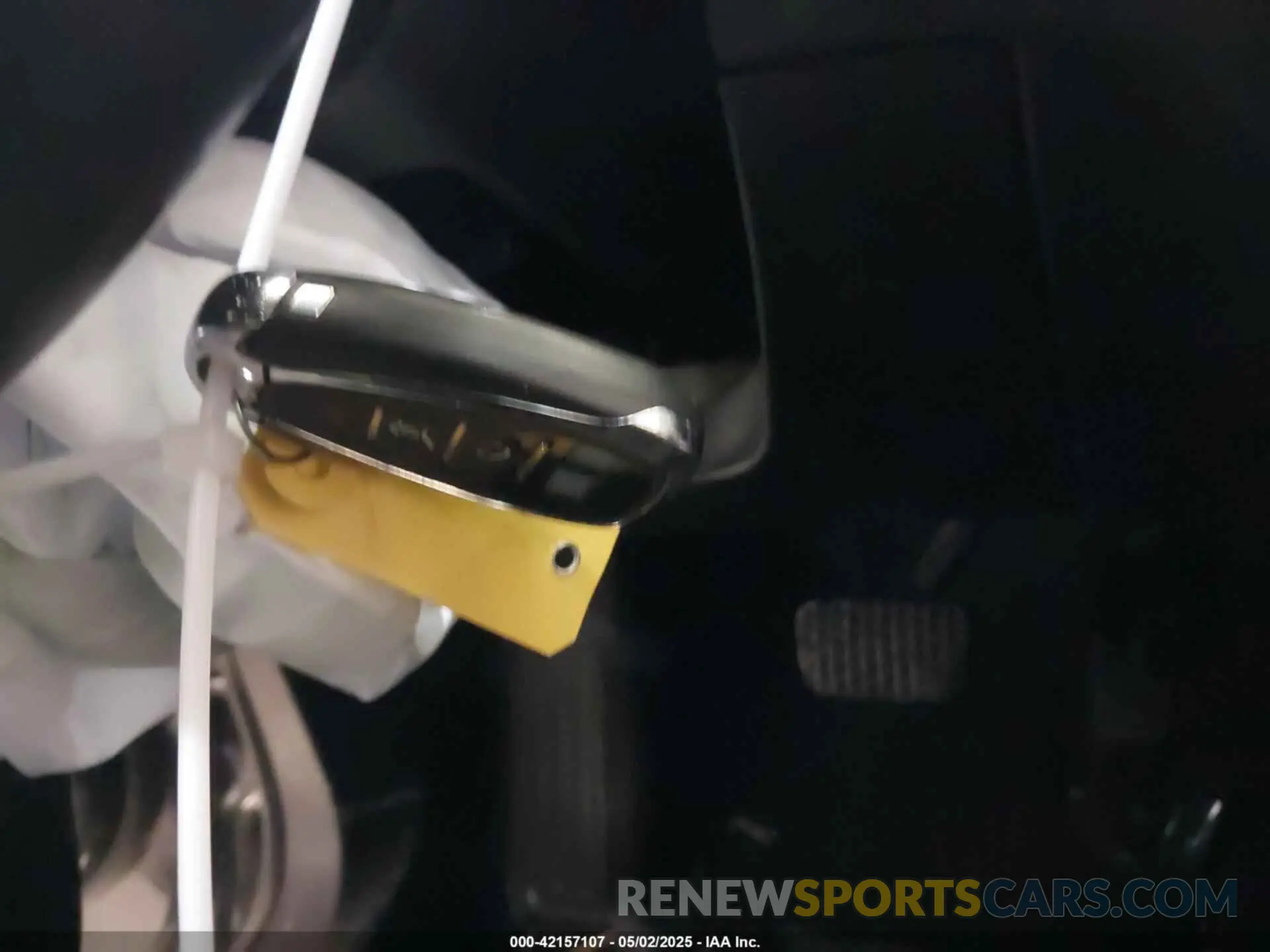 11 Photograph of a damaged car 2GNAXUEV1L6227311 CHEVROLET EQUINOX 2020