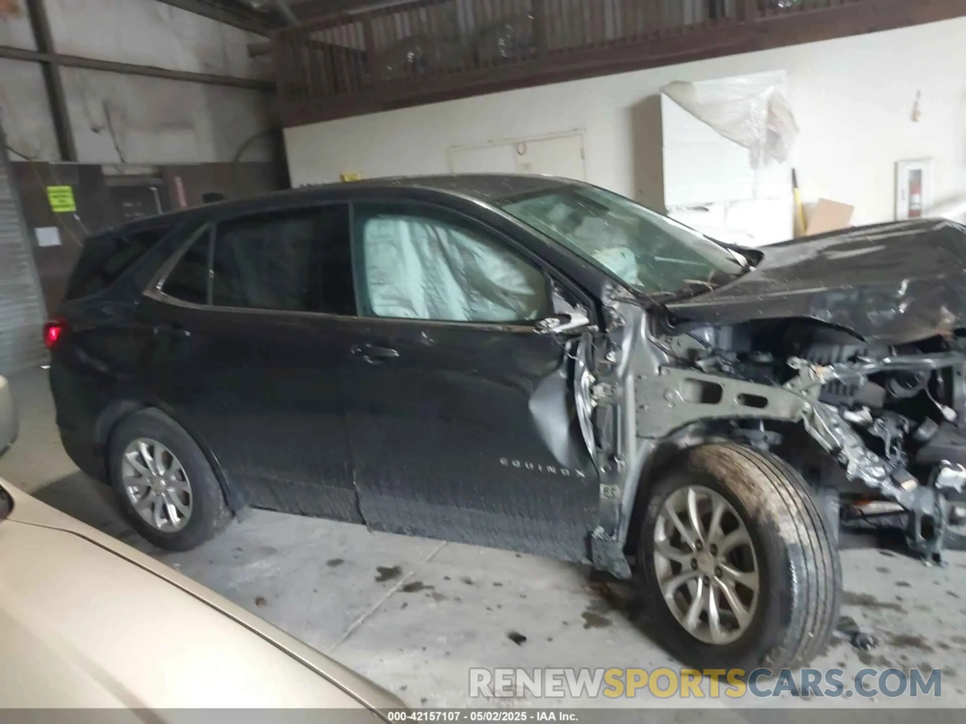 13 Photograph of a damaged car 2GNAXUEV1L6227311 CHEVROLET EQUINOX 2020