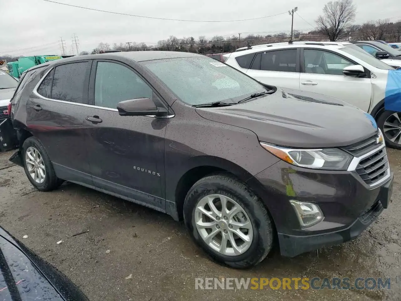 4 Photograph of a damaged car 2GNAXUEV1L6260096 CHEVROLET EQUINOX 2020