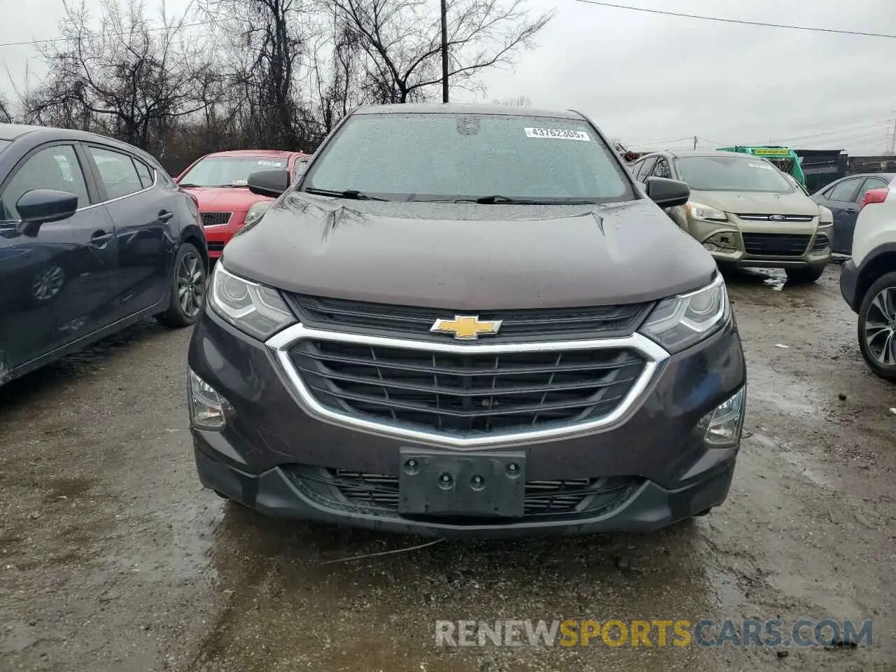 5 Photograph of a damaged car 2GNAXUEV1L6260096 CHEVROLET EQUINOX 2020