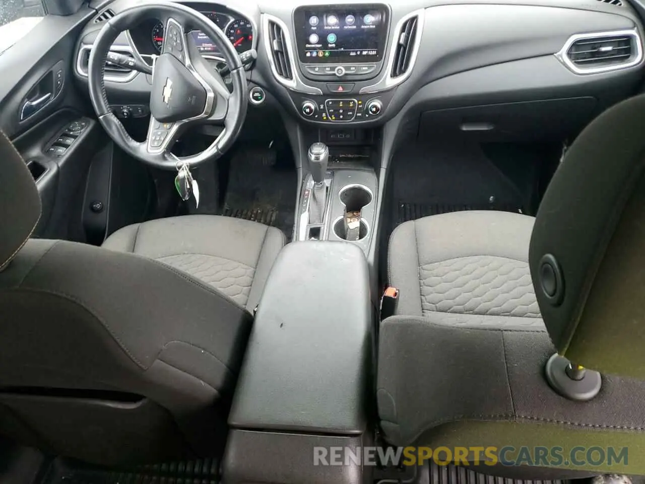 8 Photograph of a damaged car 2GNAXUEV1L6260096 CHEVROLET EQUINOX 2020