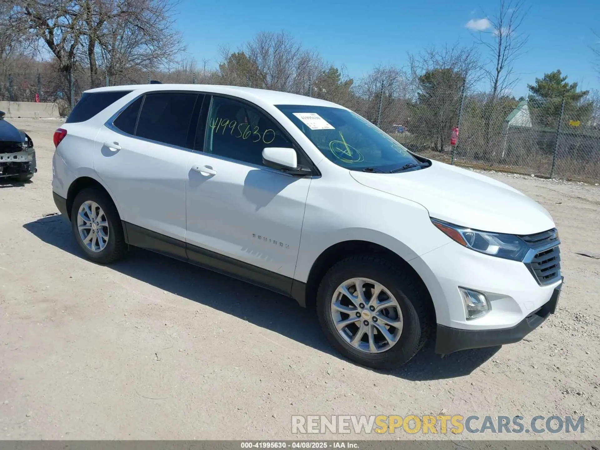 1 Photograph of a damaged car 2GNAXUEV2L6103418 CHEVROLET EQUINOX 2020