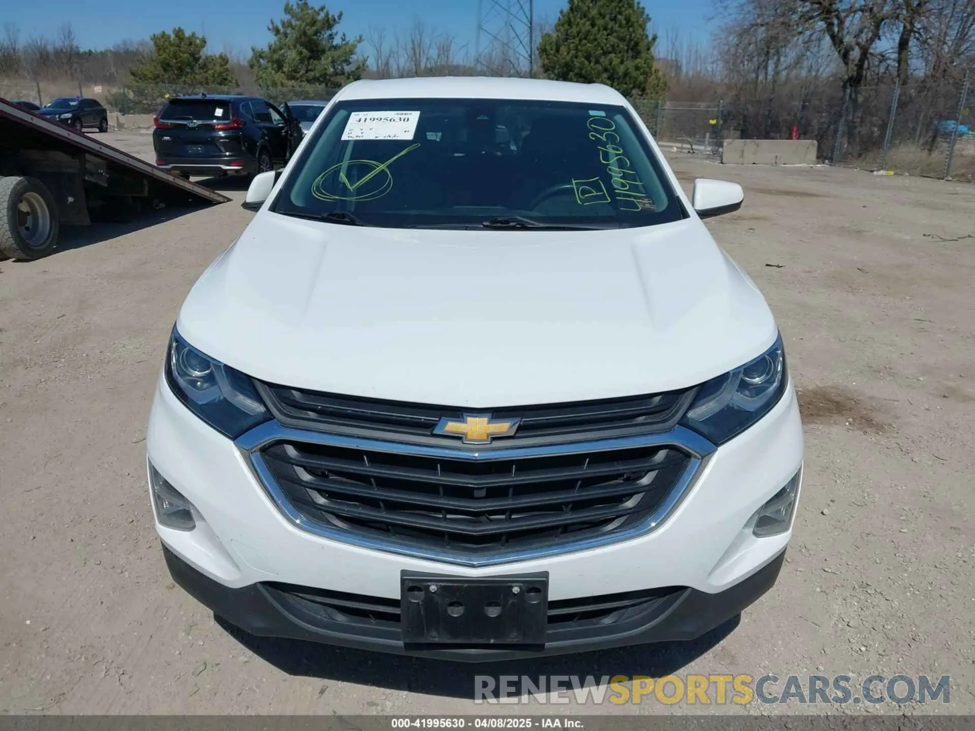 12 Photograph of a damaged car 2GNAXUEV2L6103418 CHEVROLET EQUINOX 2020