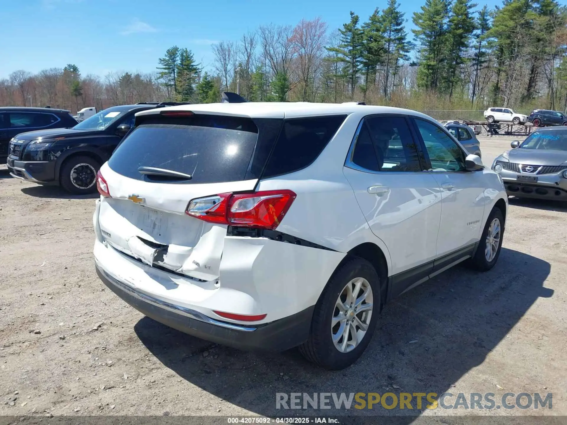 6 Photograph of a damaged car 2GNAXUEV2L6105704 CHEVROLET EQUINOX 2020