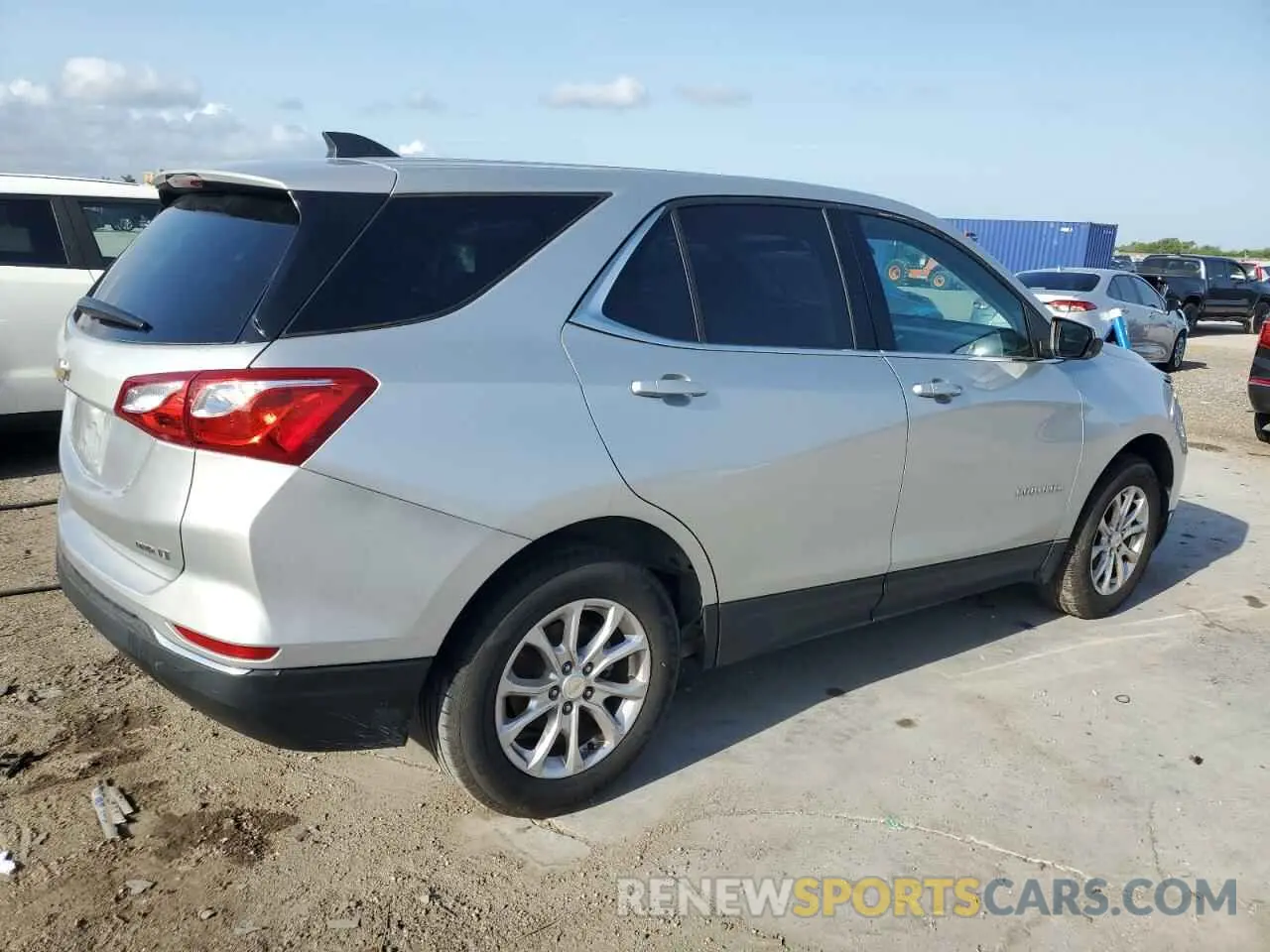 3 Photograph of a damaged car 2GNAXUEV2L6159407 CHEVROLET EQUINOX 2020