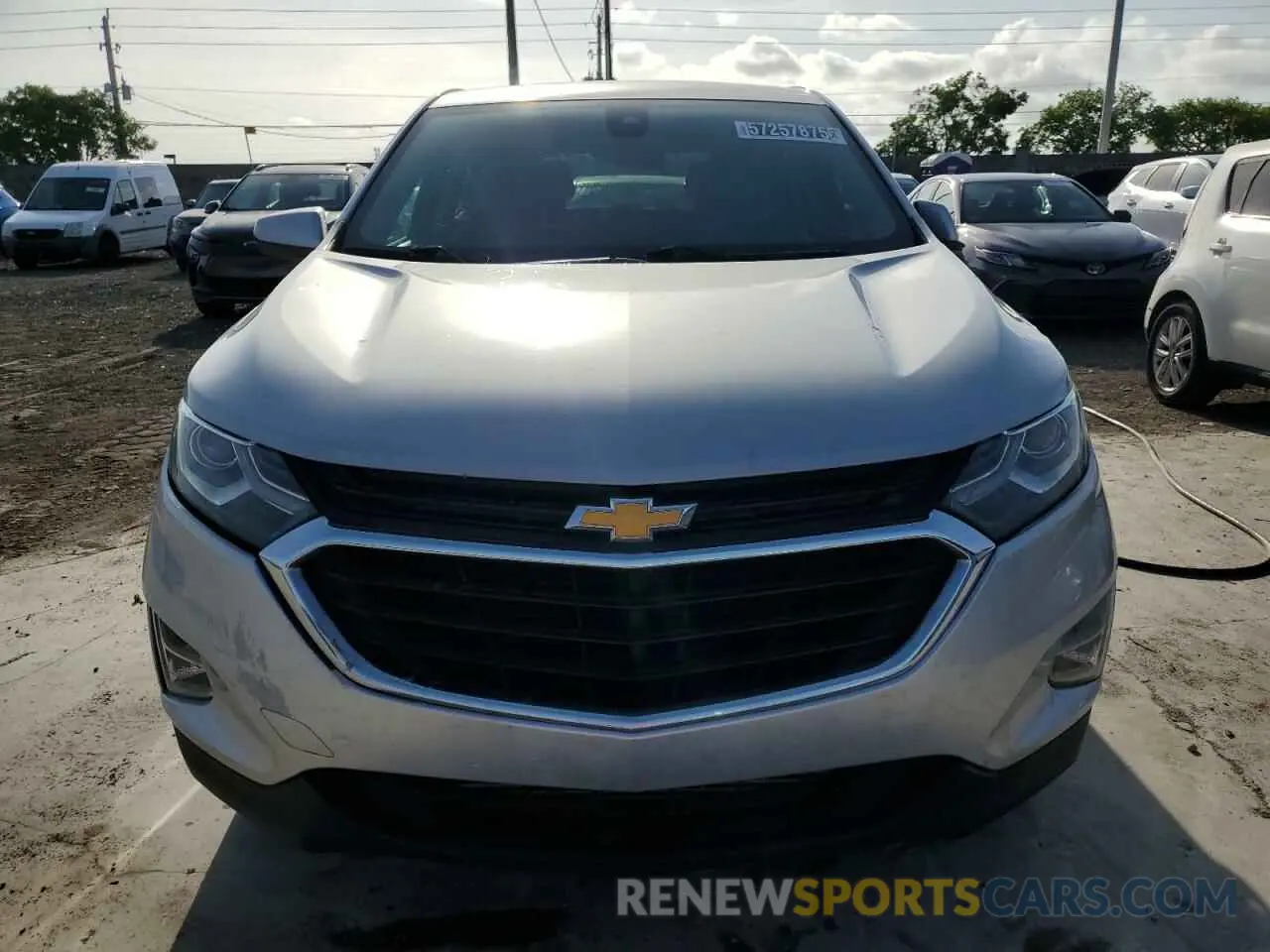 5 Photograph of a damaged car 2GNAXUEV2L6159407 CHEVROLET EQUINOX 2020