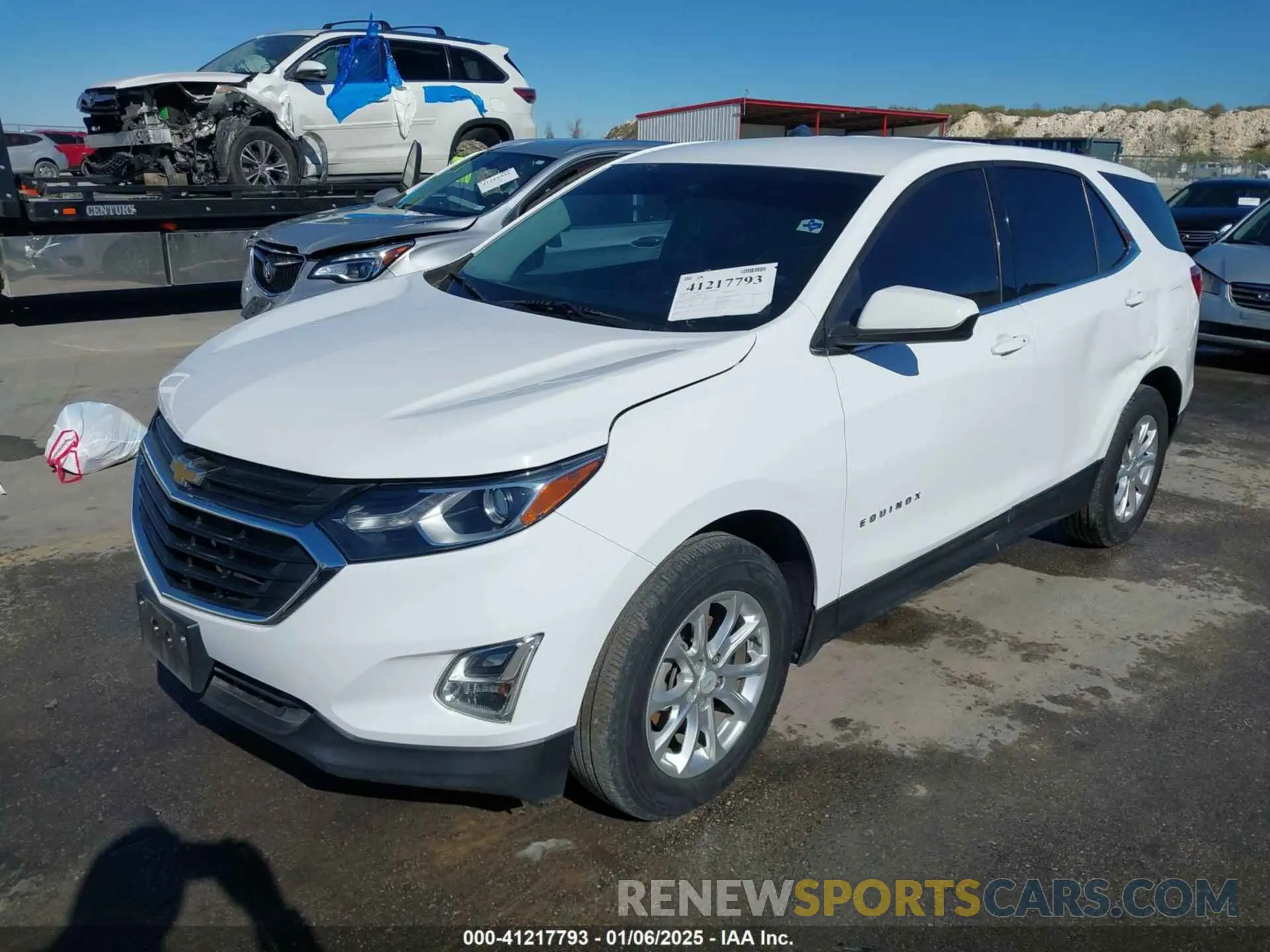 2 Photograph of a damaged car 2GNAXUEV2L6208430 CHEVROLET EQUINOX 2020