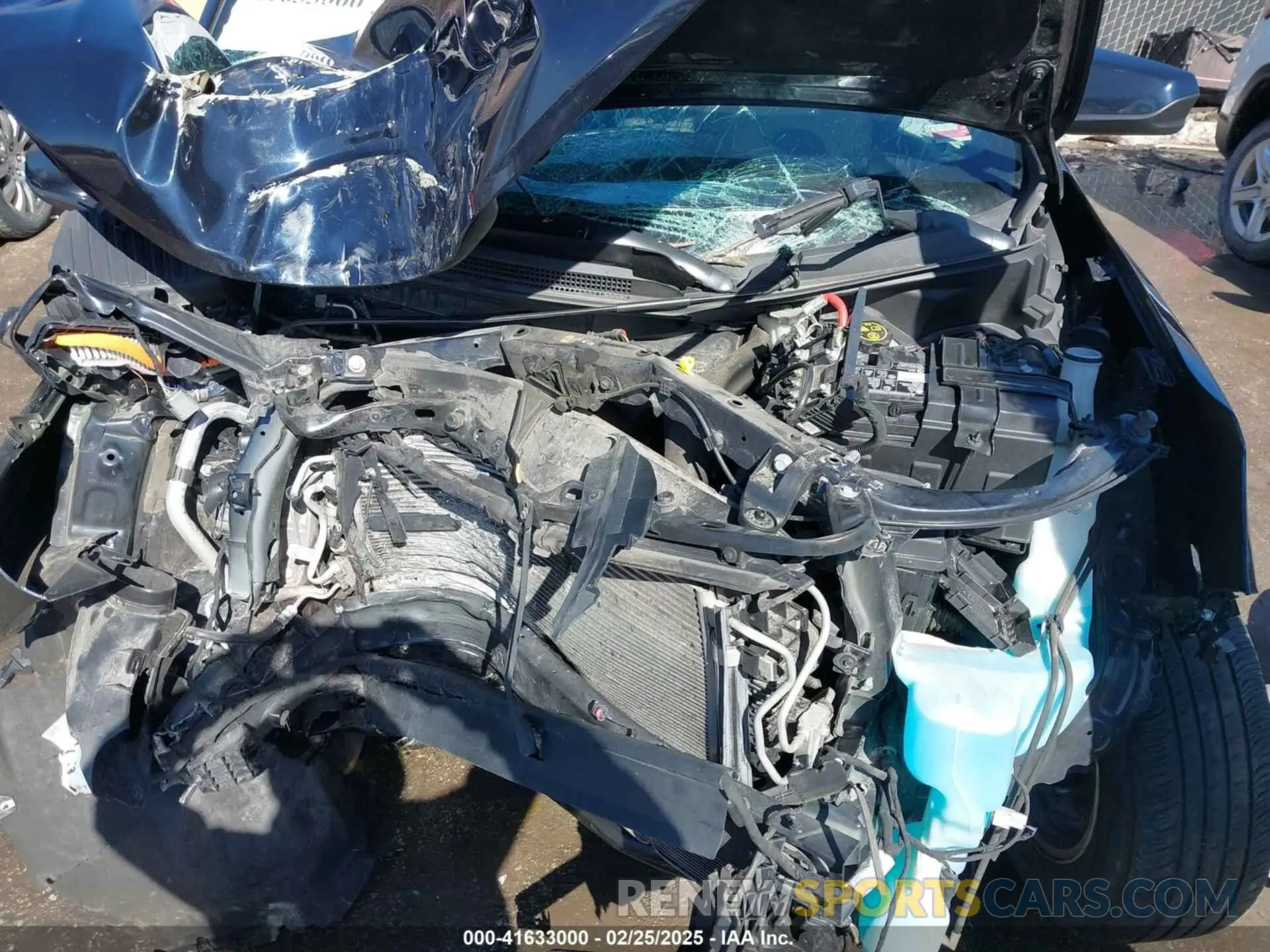 10 Photograph of a damaged car 2GNAXUEV2L6223719 CHEVROLET EQUINOX 2020