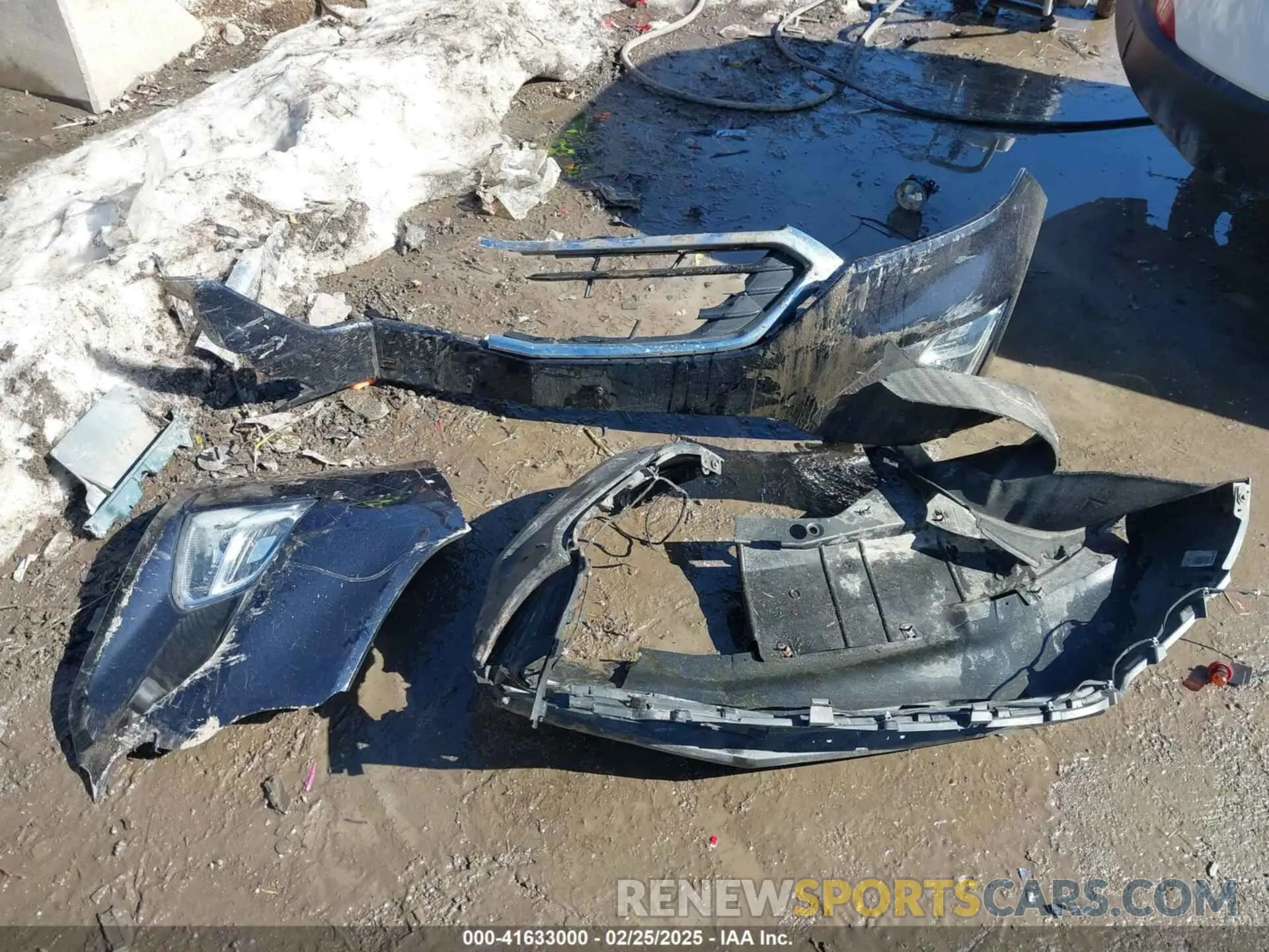 11 Photograph of a damaged car 2GNAXUEV2L6223719 CHEVROLET EQUINOX 2020