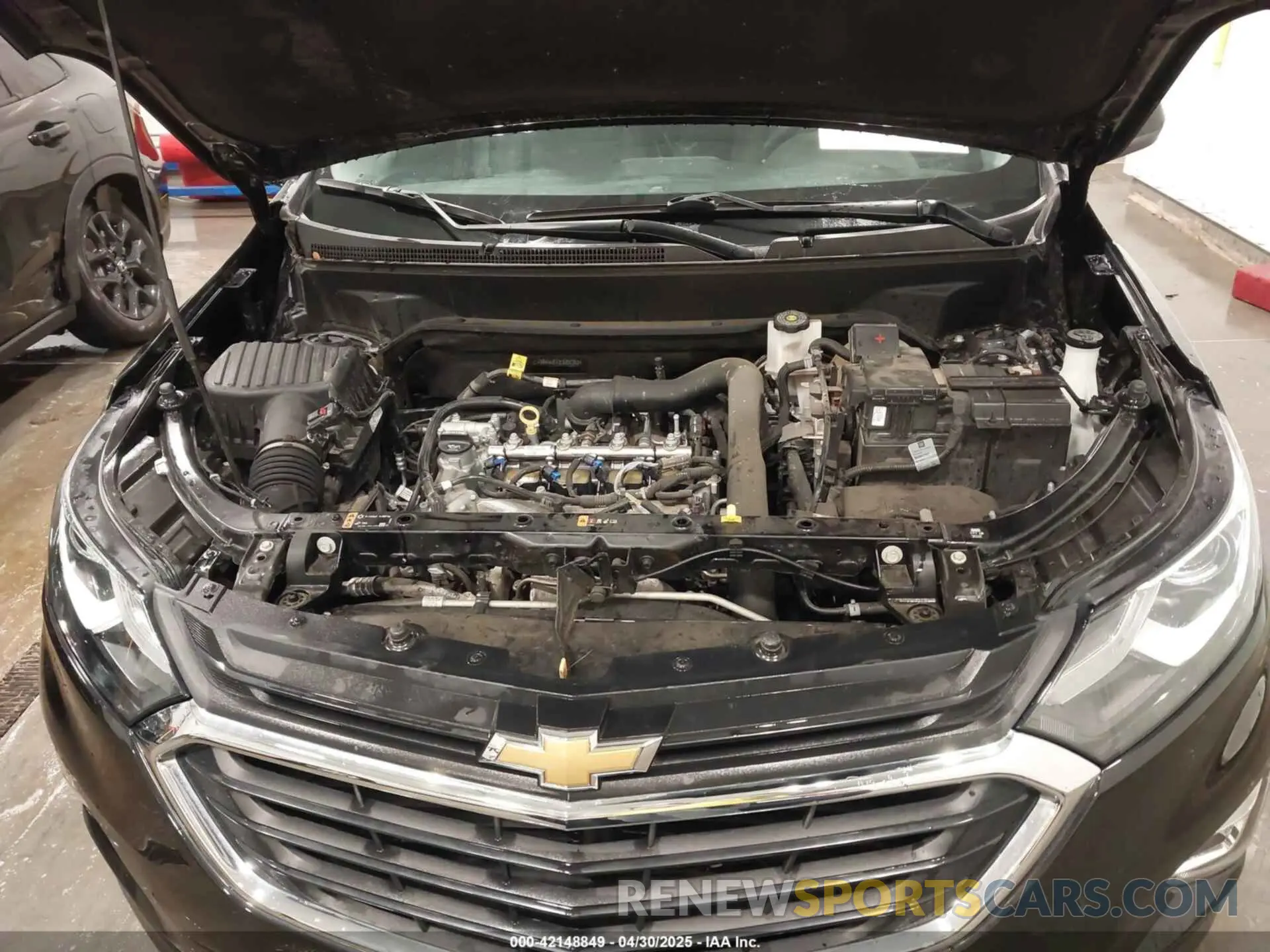10 Photograph of a damaged car 2GNAXUEV2L6227253 CHEVROLET EQUINOX 2020