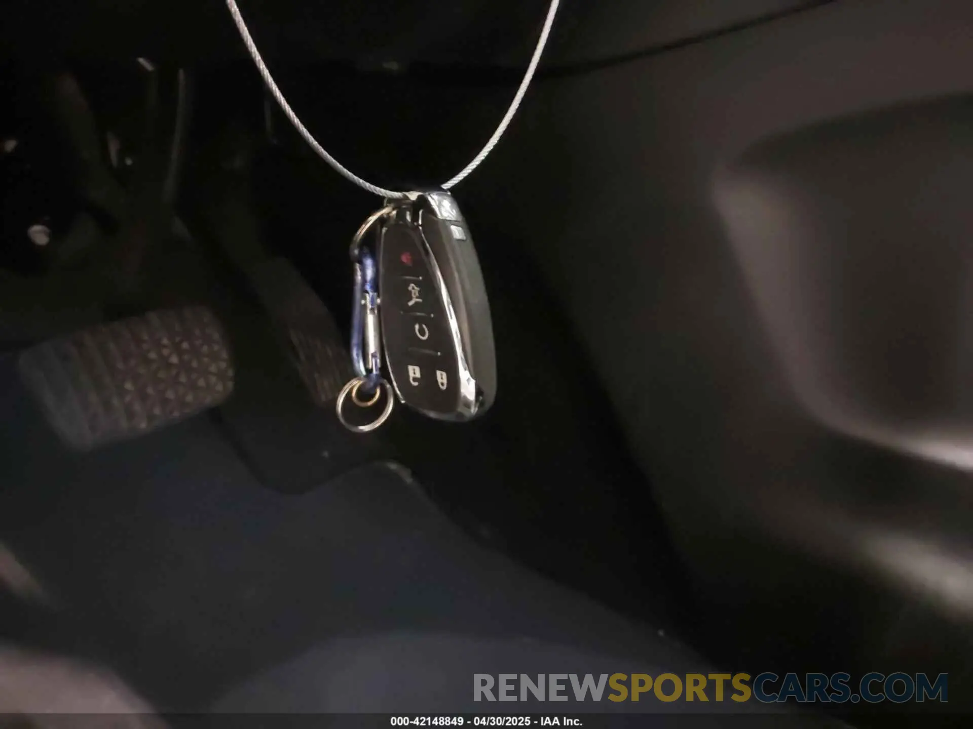 11 Photograph of a damaged car 2GNAXUEV2L6227253 CHEVROLET EQUINOX 2020