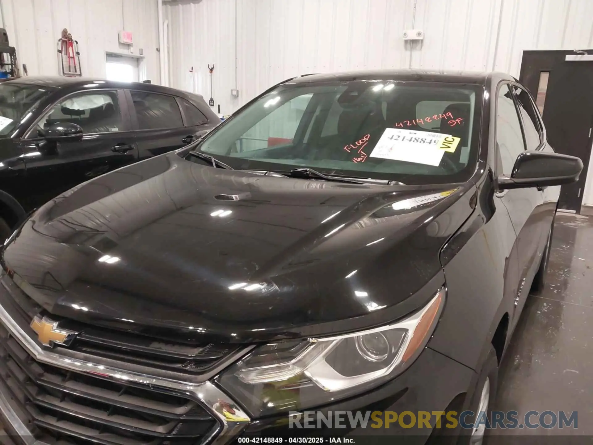 6 Photograph of a damaged car 2GNAXUEV2L6227253 CHEVROLET EQUINOX 2020