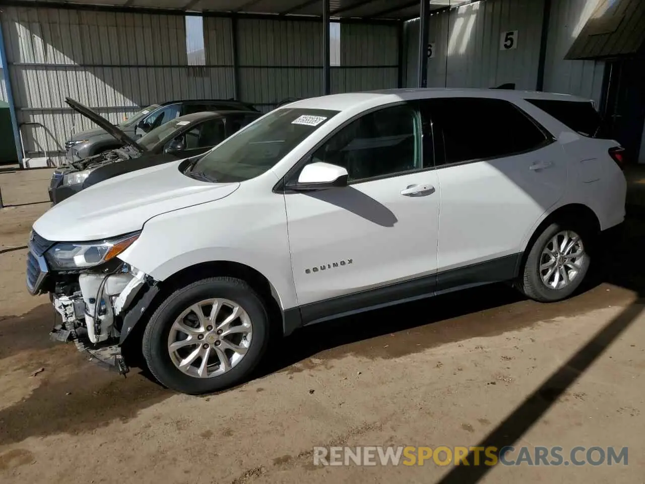 1 Photograph of a damaged car 2GNAXUEV2L6236308 CHEVROLET EQUINOX 2020