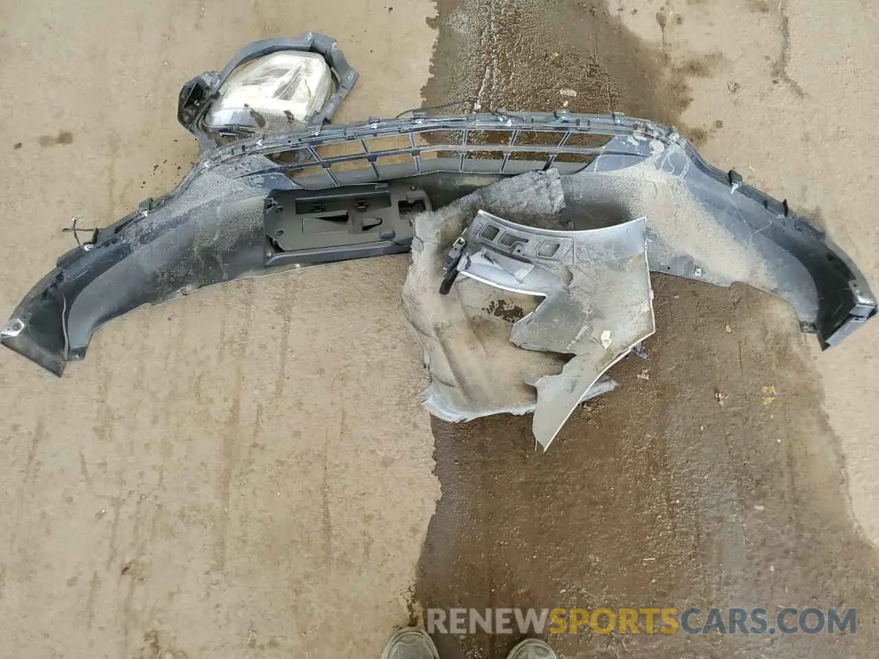 13 Photograph of a damaged car 2GNAXUEV2L6236308 CHEVROLET EQUINOX 2020