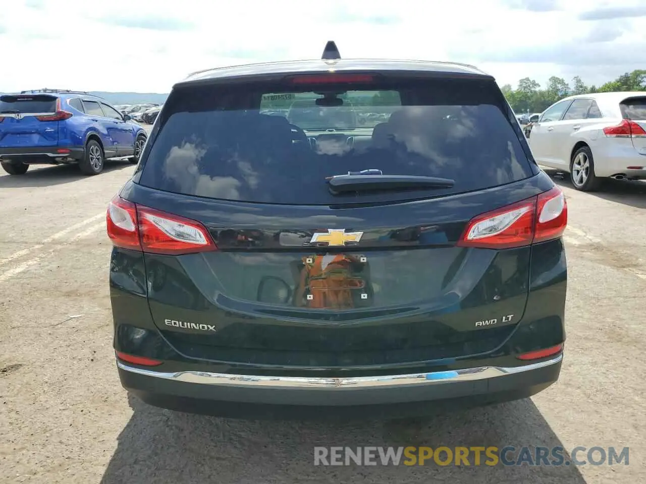 6 Photograph of a damaged car 2GNAXUEV2L6262004 CHEVROLET EQUINOX 2020