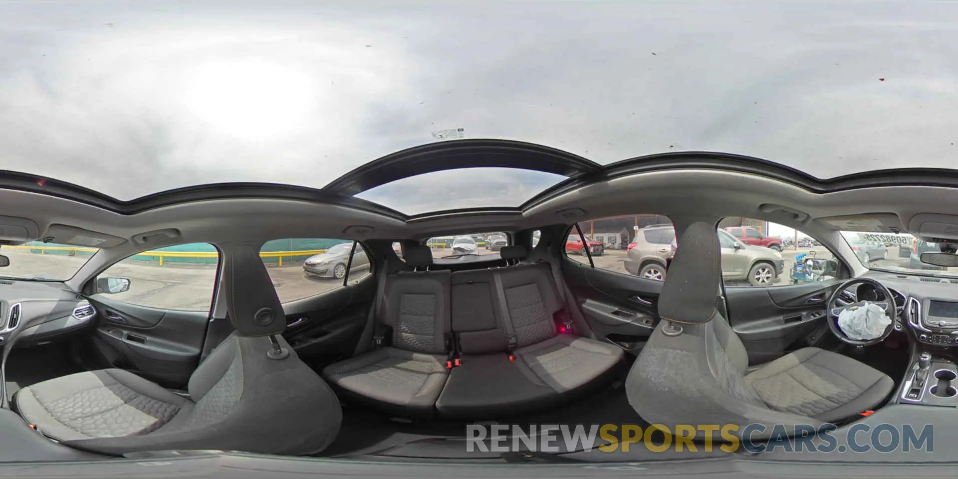 13 Photograph of a damaged car 2GNAXUEV3L6111222 CHEVROLET EQUINOX 2020