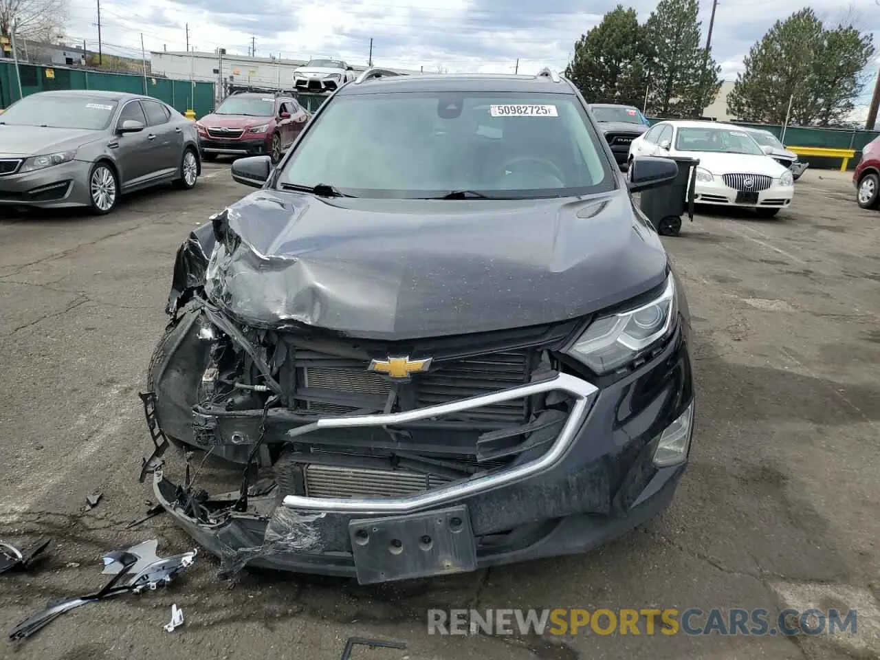 5 Photograph of a damaged car 2GNAXUEV3L6111222 CHEVROLET EQUINOX 2020