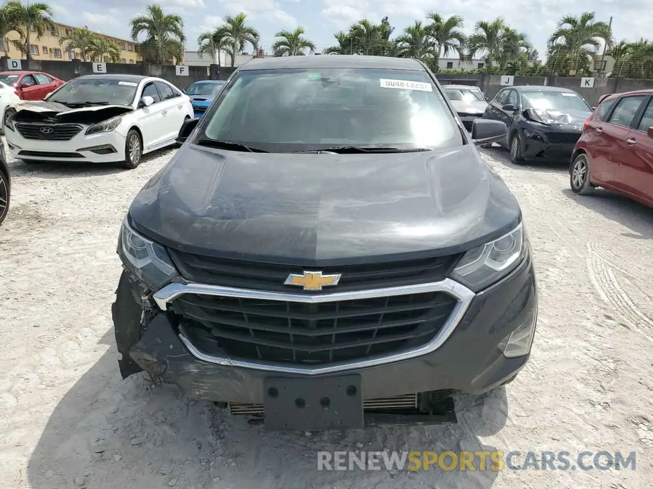 5 Photograph of a damaged car 2GNAXUEV3L6122060 CHEVROLET EQUINOX 2020