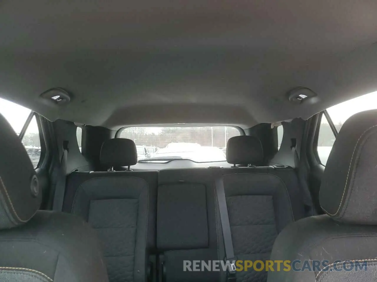 10 Photograph of a damaged car 2GNAXUEV3L6203706 CHEVROLET EQUINOX 2020