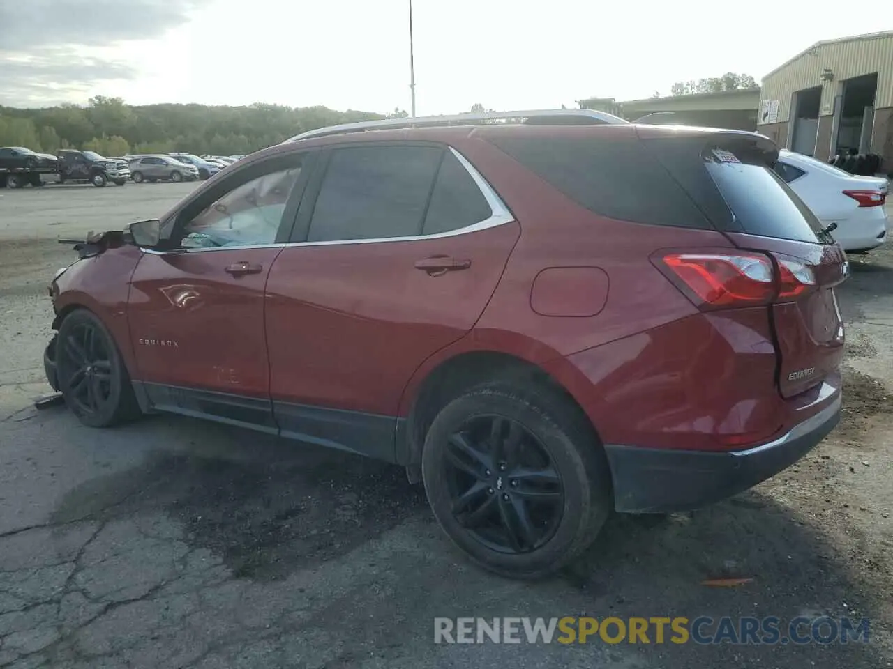 2 Photograph of a damaged car 2GNAXUEV3L6213622 CHEVROLET EQUINOX 2020