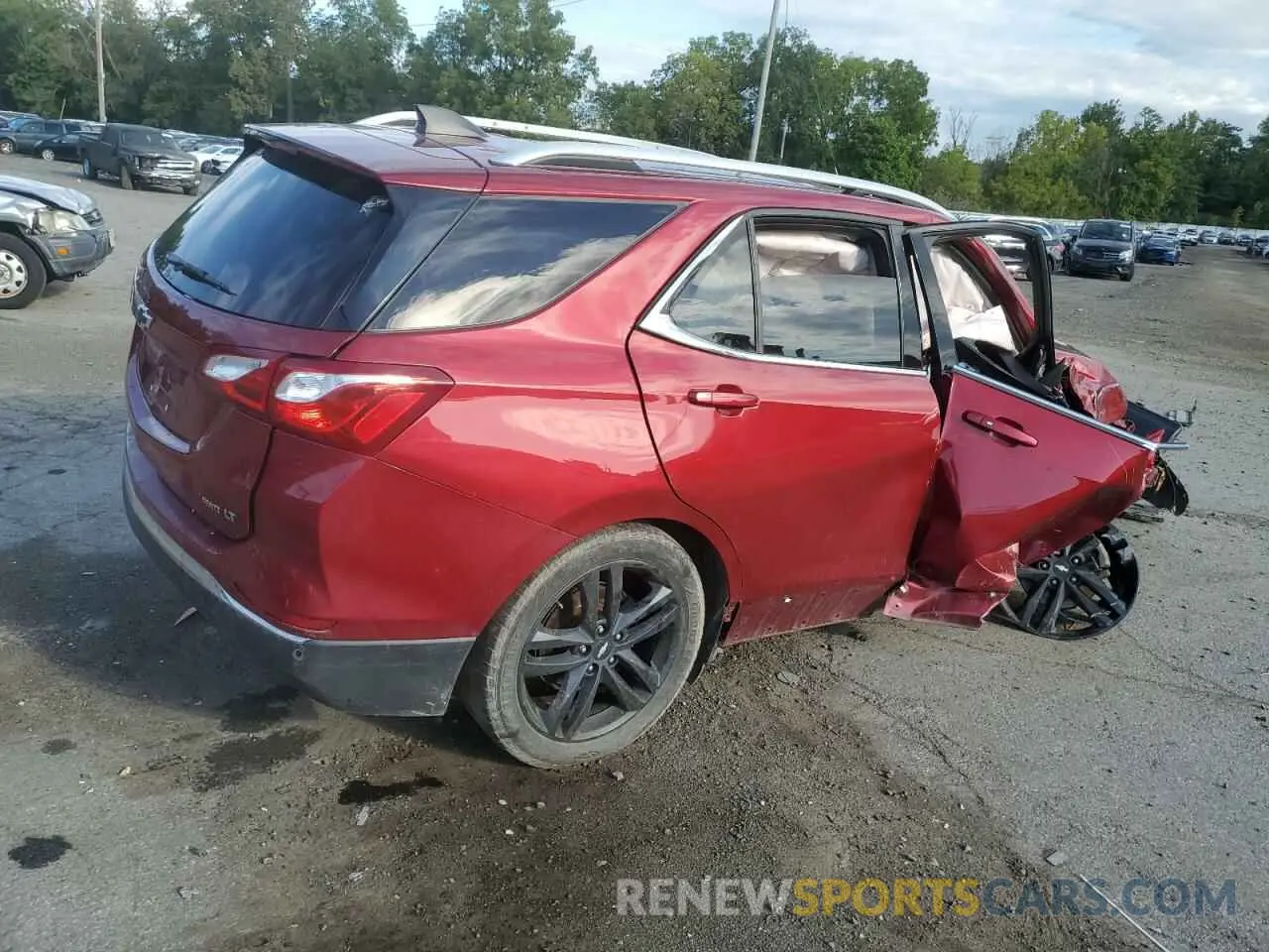 3 Photograph of a damaged car 2GNAXUEV3L6213622 CHEVROLET EQUINOX 2020