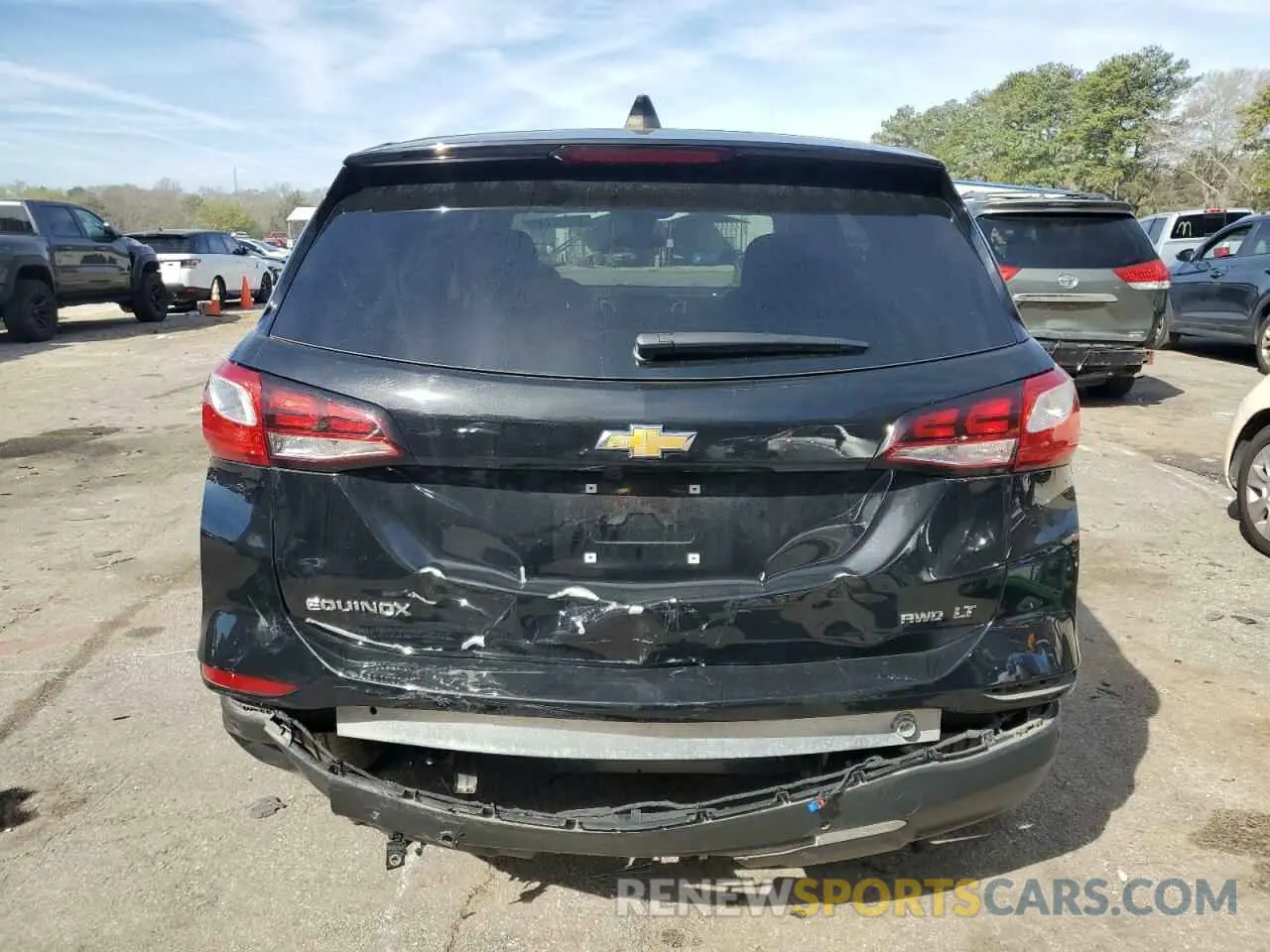 6 Photograph of a damaged car 2GNAXUEV3L6282892 CHEVROLET EQUINOX 2020