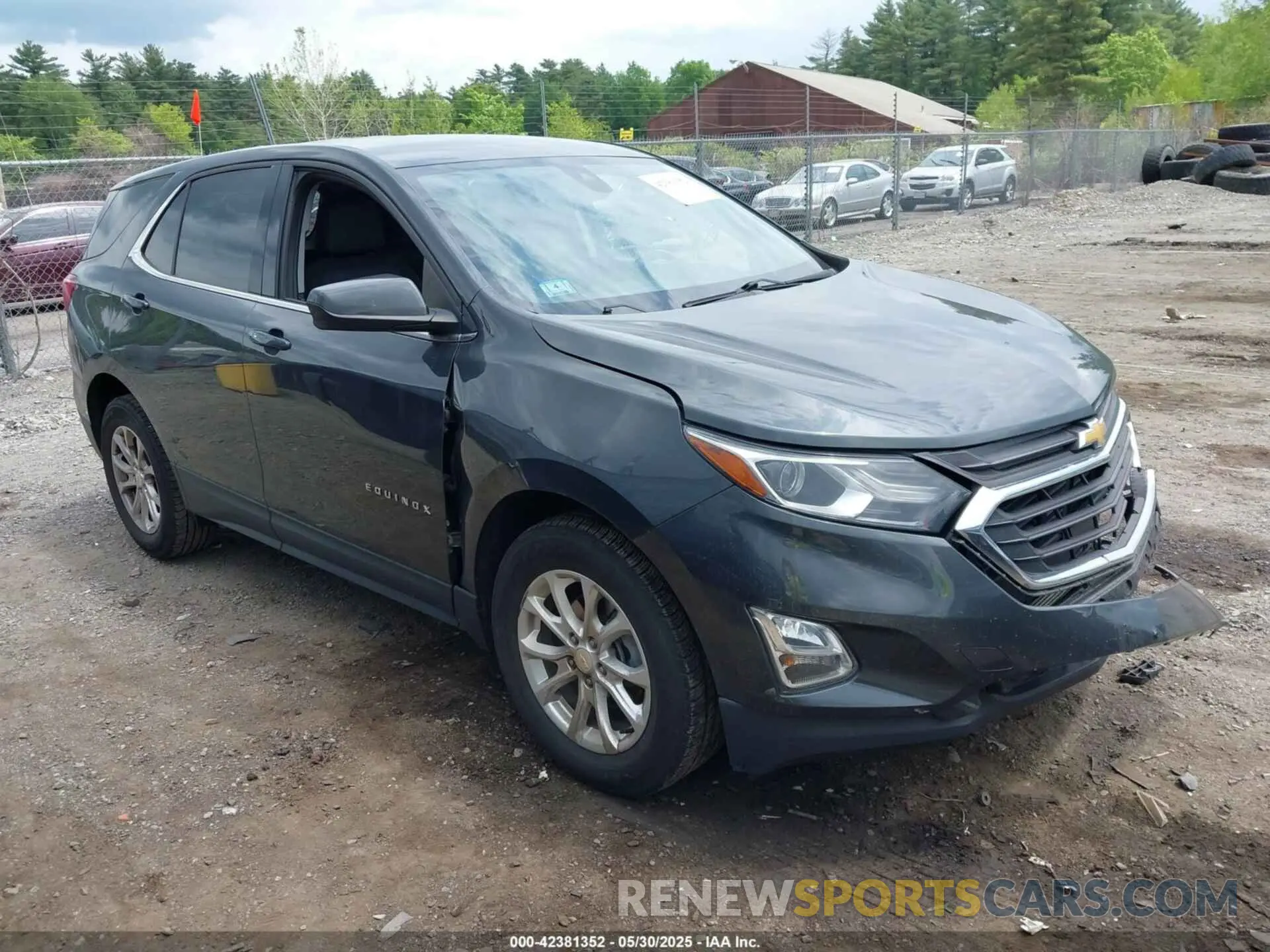 1 Photograph of a damaged car 2GNAXUEV4L6124416 CHEVROLET EQUINOX 2020