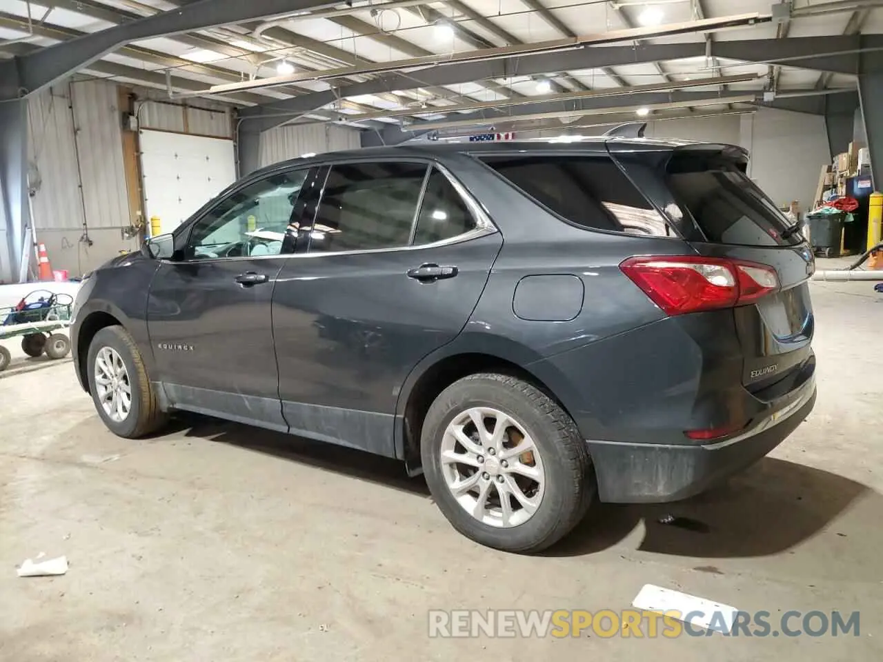 2 Photograph of a damaged car 2GNAXUEV4L6193557 CHEVROLET EQUINOX 2020