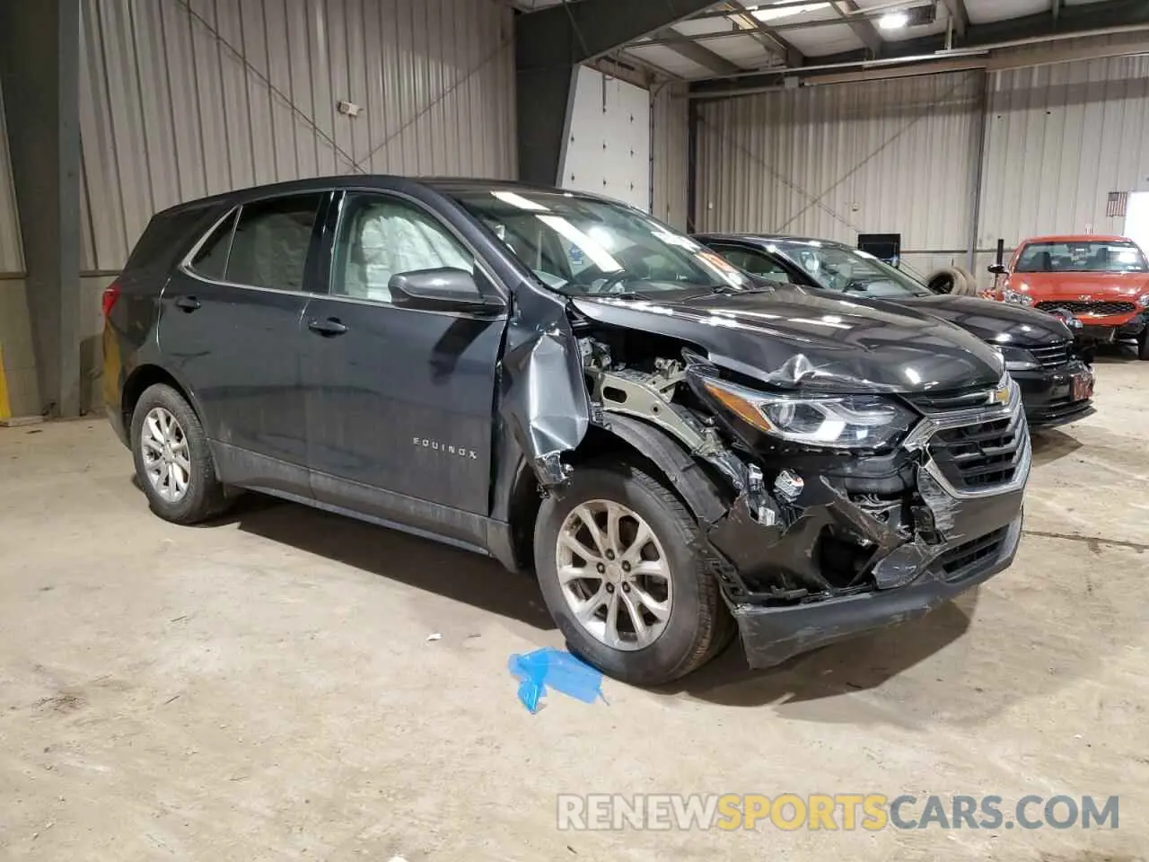 4 Photograph of a damaged car 2GNAXUEV4L6193557 CHEVROLET EQUINOX 2020