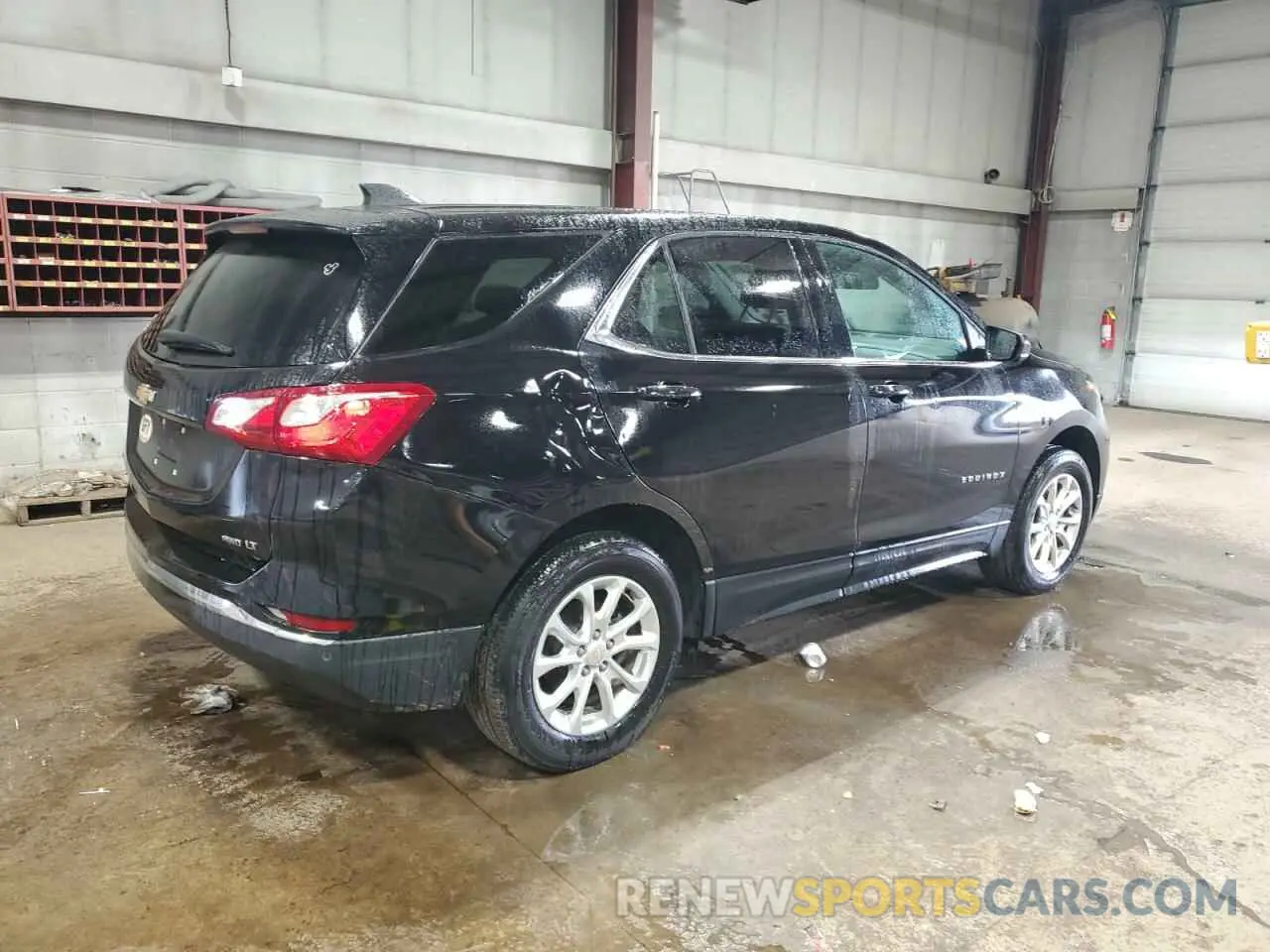 3 Photograph of a damaged car 2GNAXUEV4L6207120 CHEVROLET EQUINOX 2020