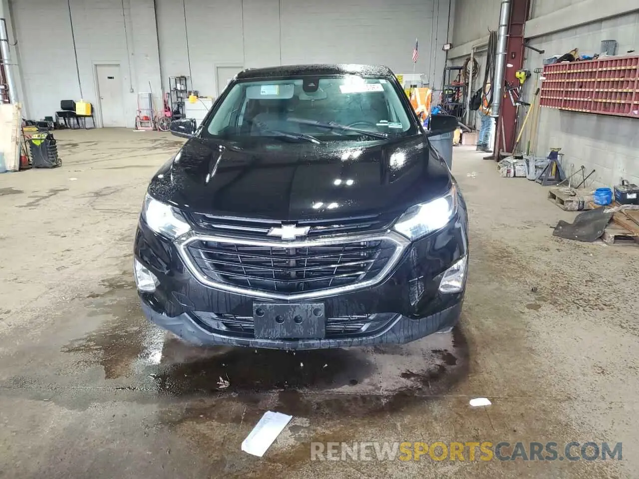 5 Photograph of a damaged car 2GNAXUEV4L6207120 CHEVROLET EQUINOX 2020