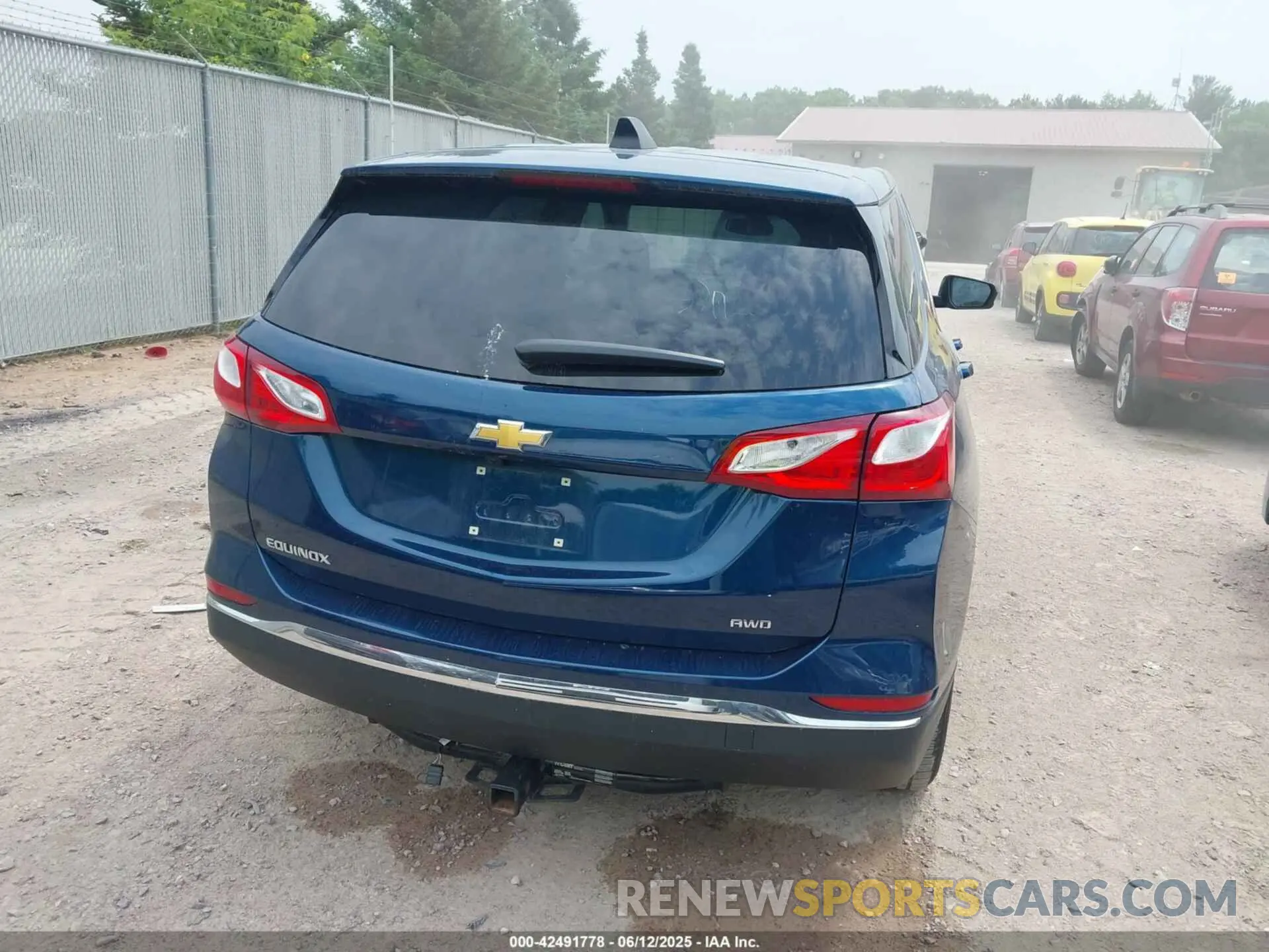 16 Photograph of a damaged car 2GNAXUEV4L6222555 CHEVROLET EQUINOX 2020