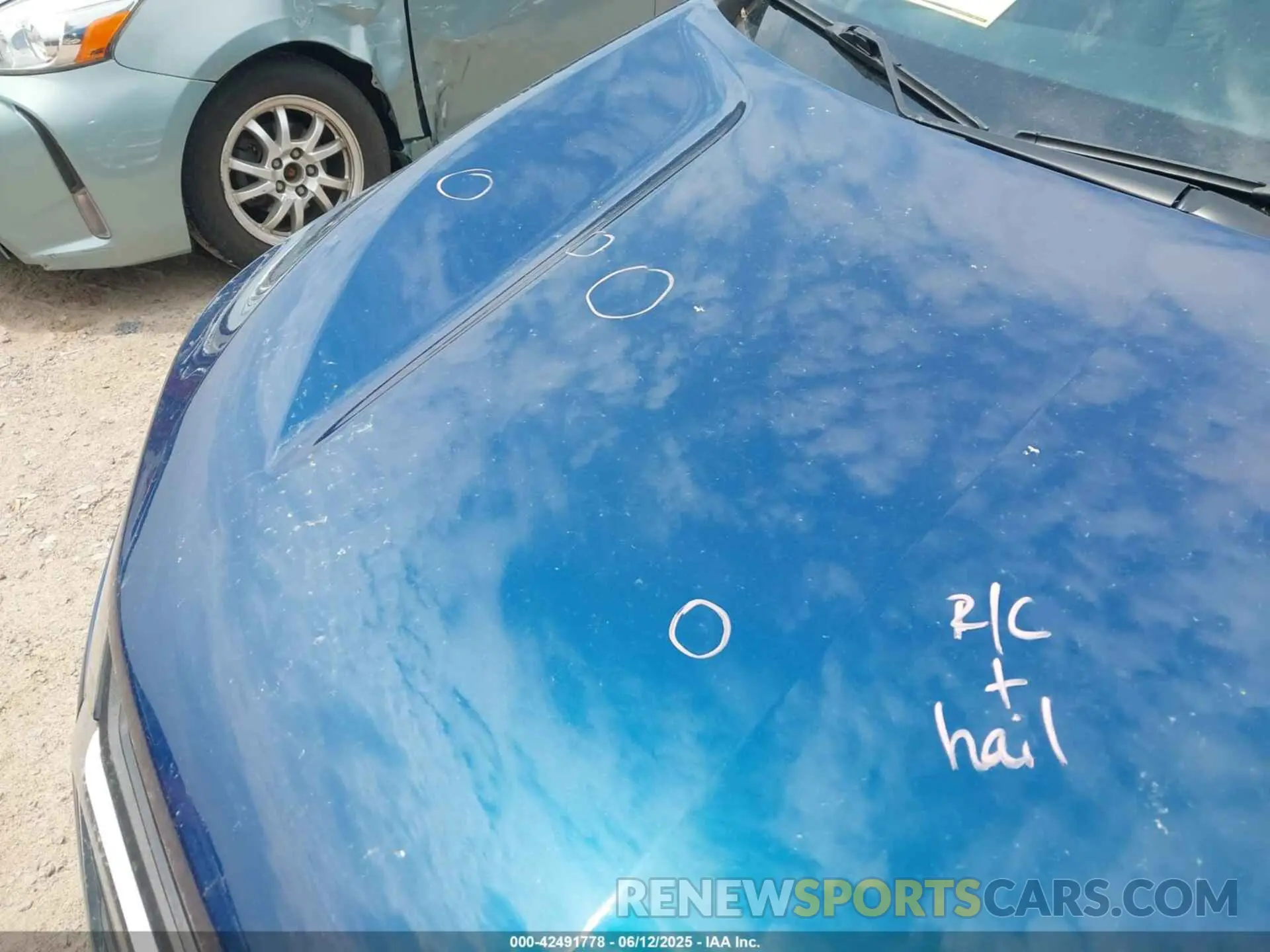 6 Photograph of a damaged car 2GNAXUEV4L6222555 CHEVROLET EQUINOX 2020