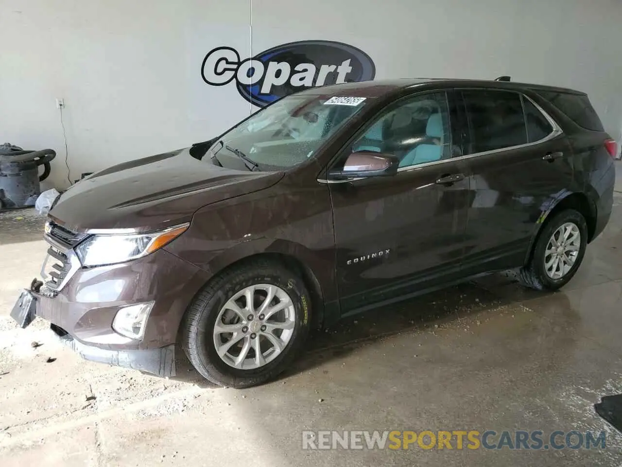 1 Photograph of a damaged car 2GNAXUEV4L6233491 CHEVROLET EQUINOX 2020