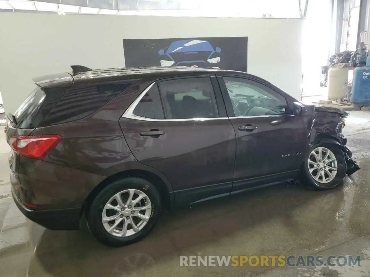 3 Photograph of a damaged car 2GNAXUEV4L6233491 CHEVROLET EQUINOX 2020