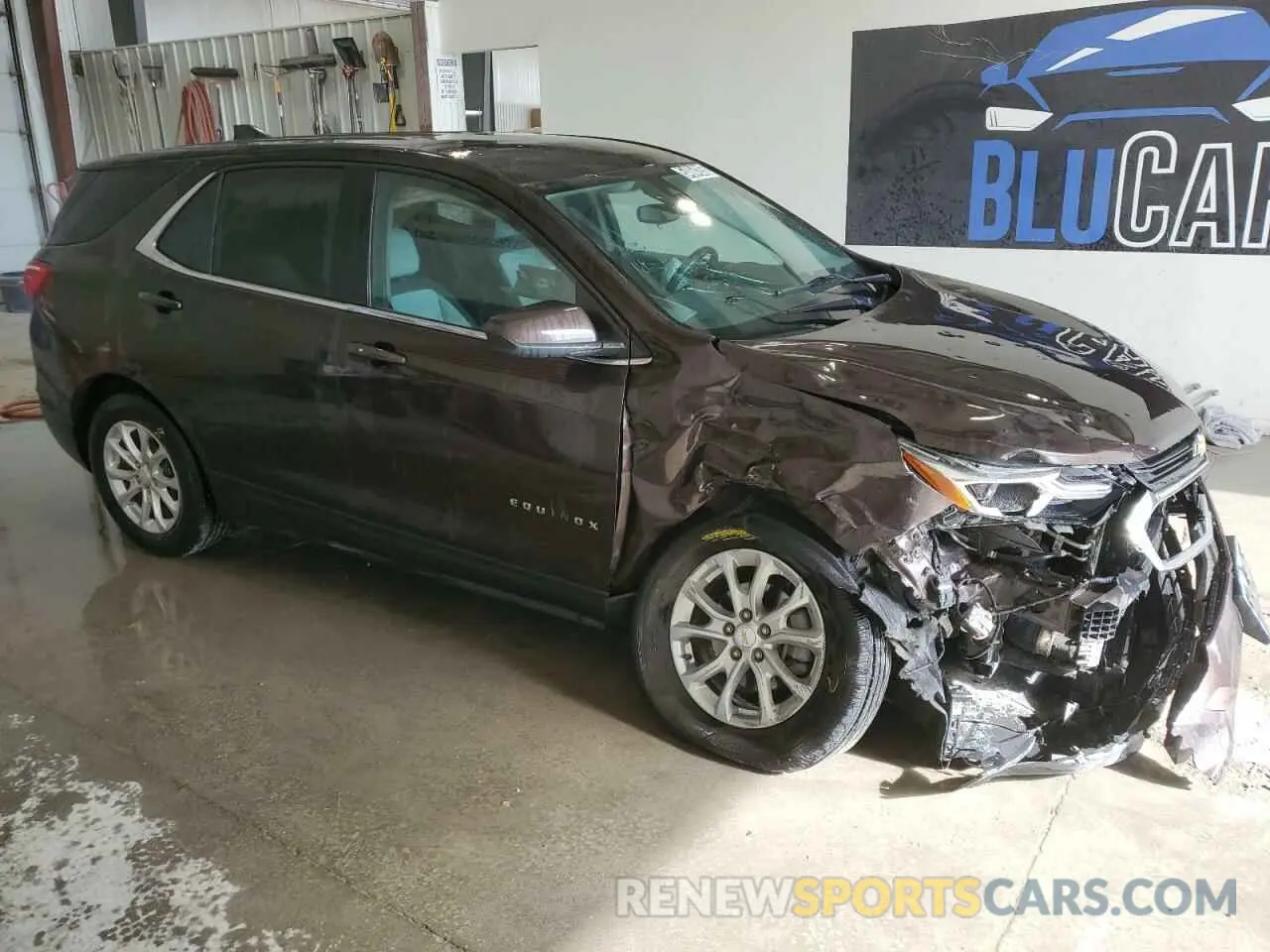 4 Photograph of a damaged car 2GNAXUEV4L6233491 CHEVROLET EQUINOX 2020
