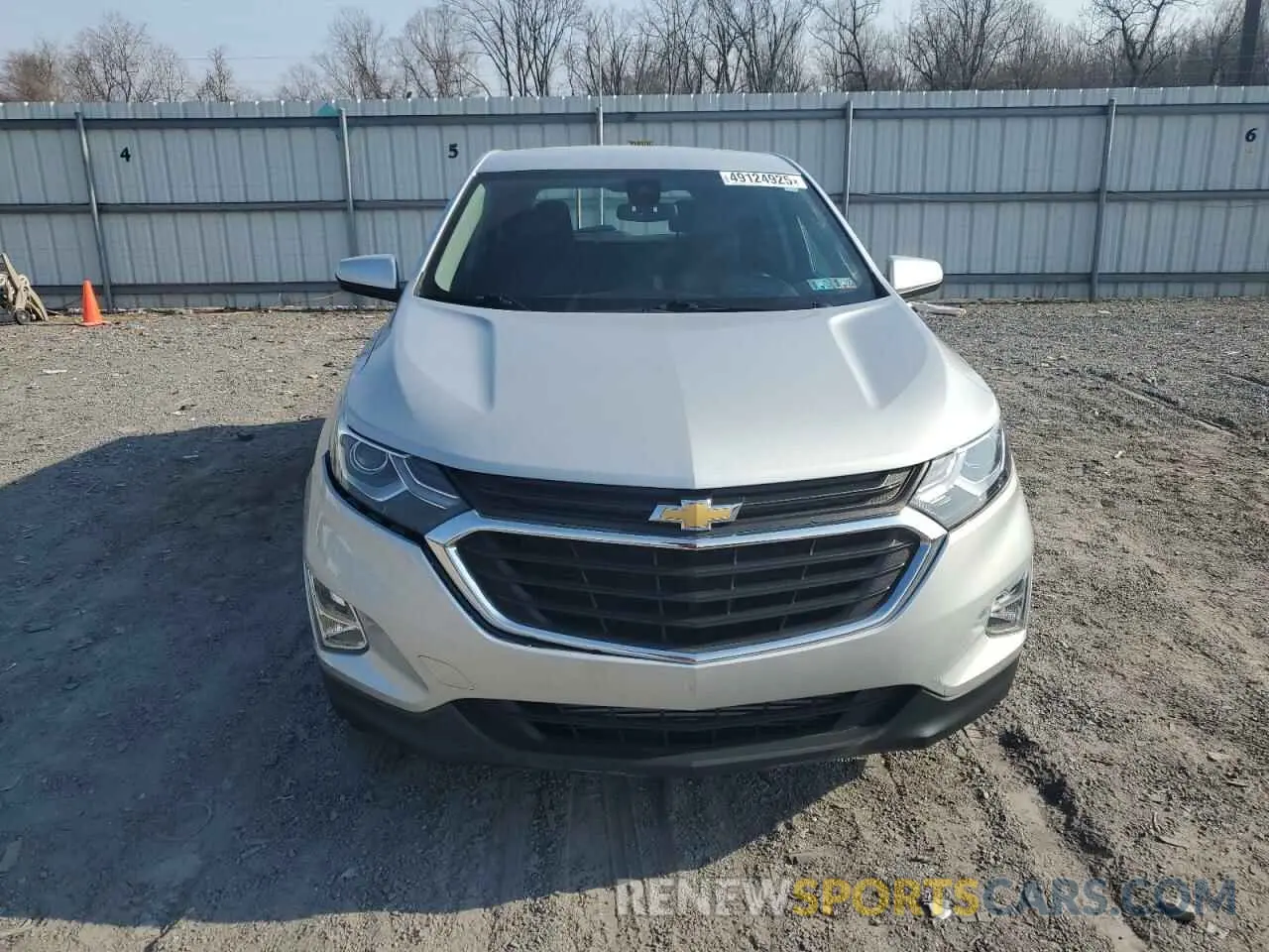 5 Photograph of a damaged car 2GNAXUEV4L6240487 CHEVROLET EQUINOX 2020