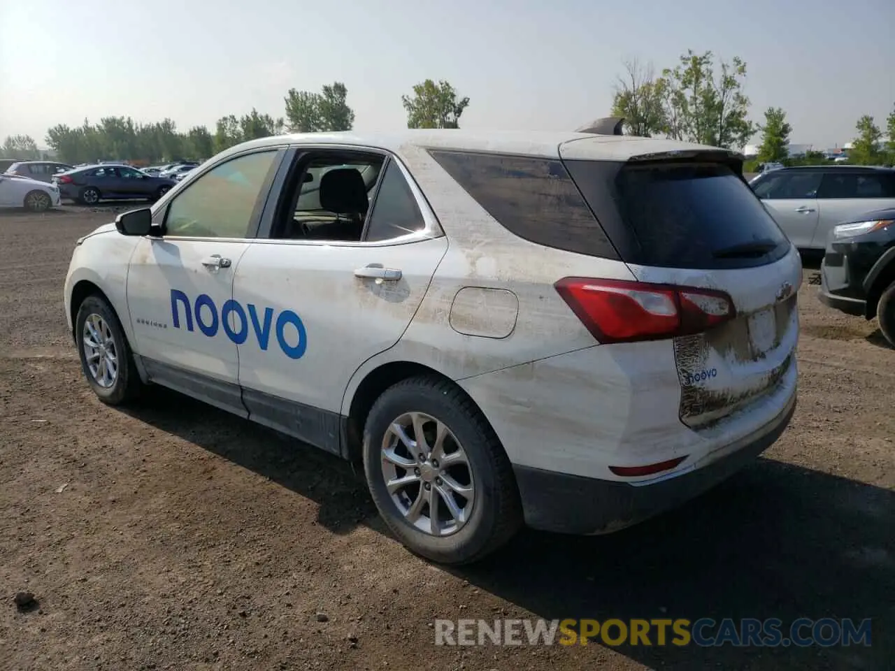 2 Photograph of a damaged car 2GNAXUEV4L6240814 CHEVROLET EQUINOX 2020