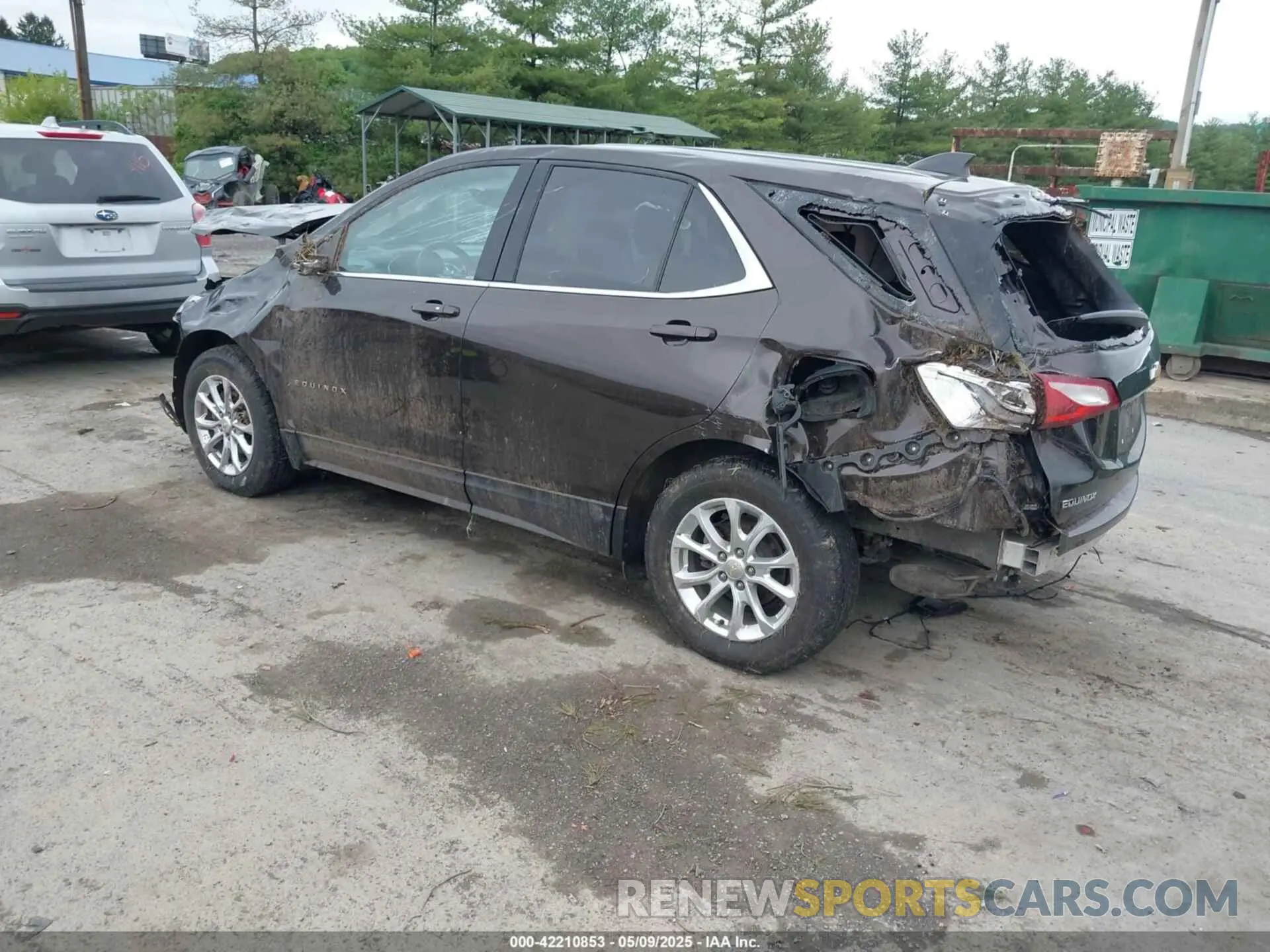 3 Photograph of a damaged car 2GNAXUEV4L6265275 CHEVROLET EQUINOX 2020