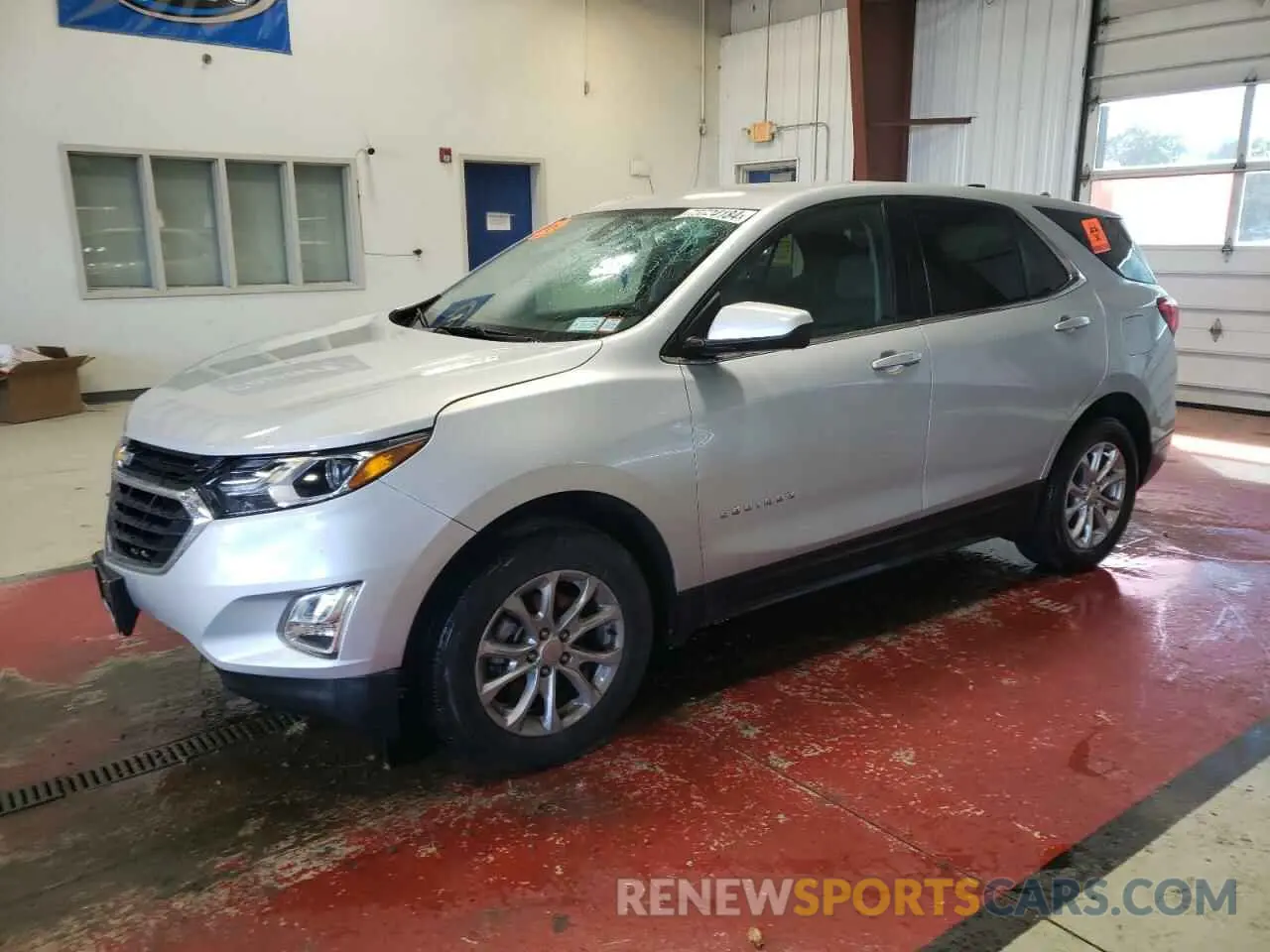 1 Photograph of a damaged car 2GNAXUEV4L6285655 CHEVROLET EQUINOX 2020