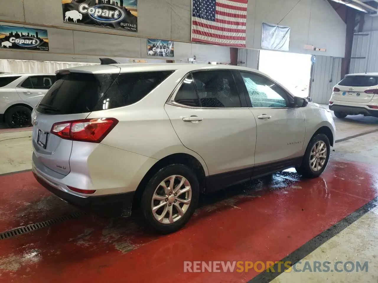 3 Photograph of a damaged car 2GNAXUEV4L6285655 CHEVROLET EQUINOX 2020
