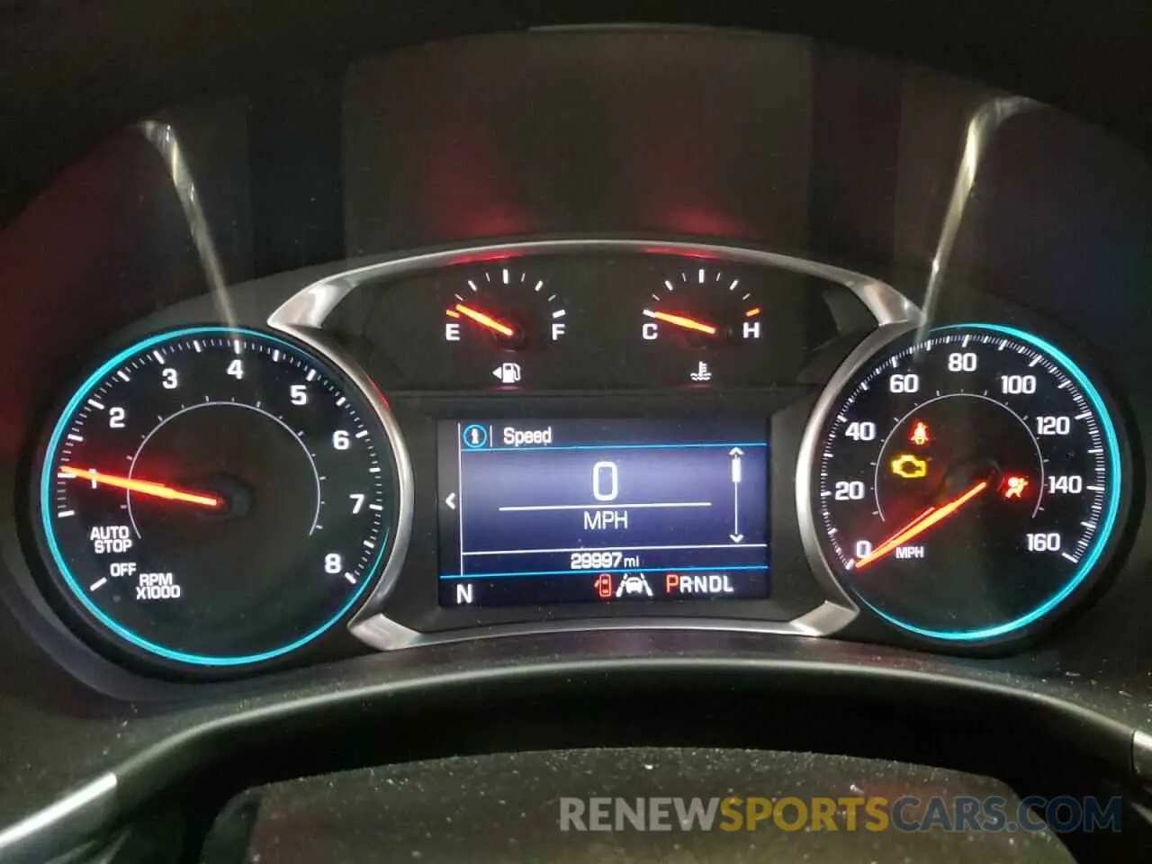 9 Photograph of a damaged car 2GNAXUEV4L6285655 CHEVROLET EQUINOX 2020