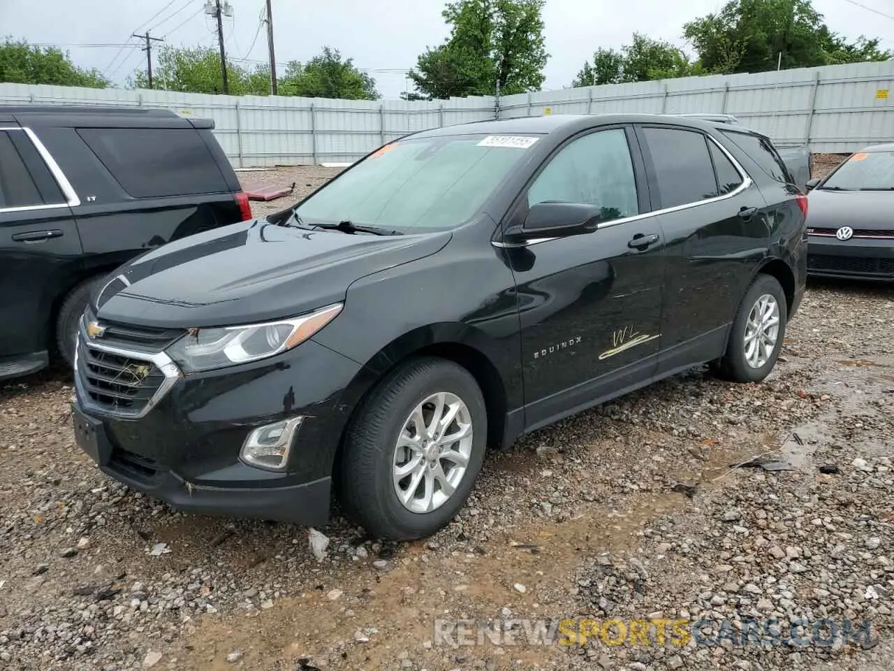 1 Photograph of a damaged car 2GNAXUEV5L6152483 CHEVROLET EQUINOX 2020