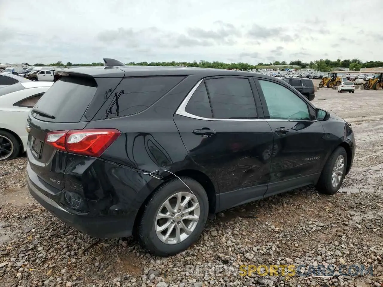 3 Photograph of a damaged car 2GNAXUEV5L6152483 CHEVROLET EQUINOX 2020
